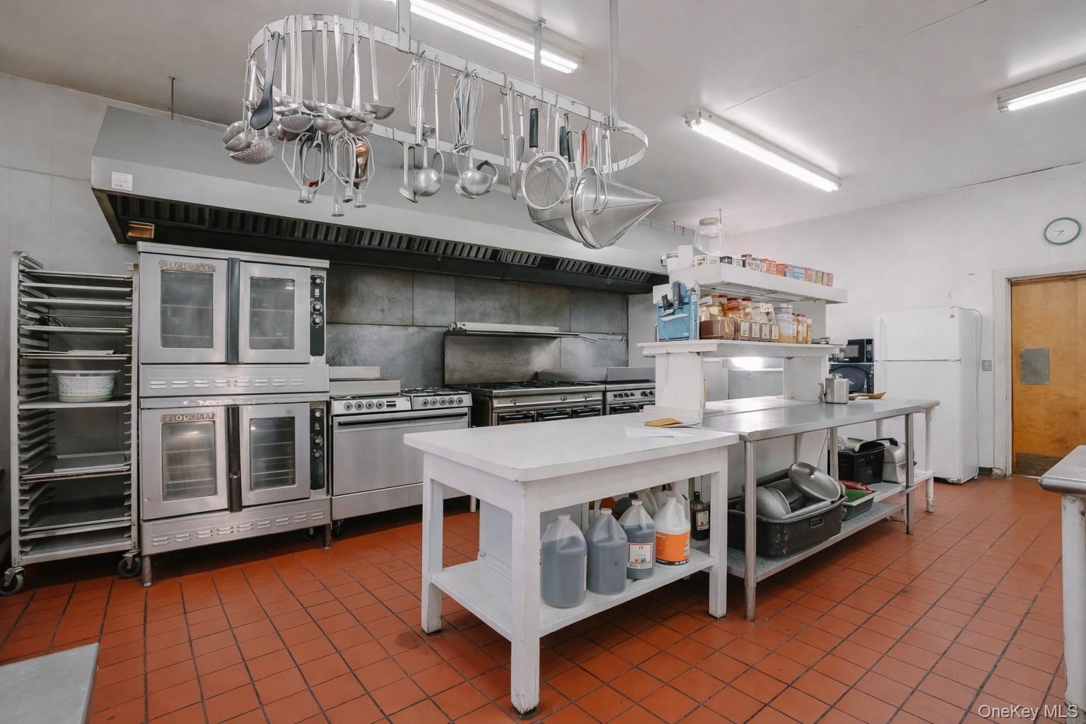 #17 photo, 90 Old Route 212 Road, Saugerties , NY 12524