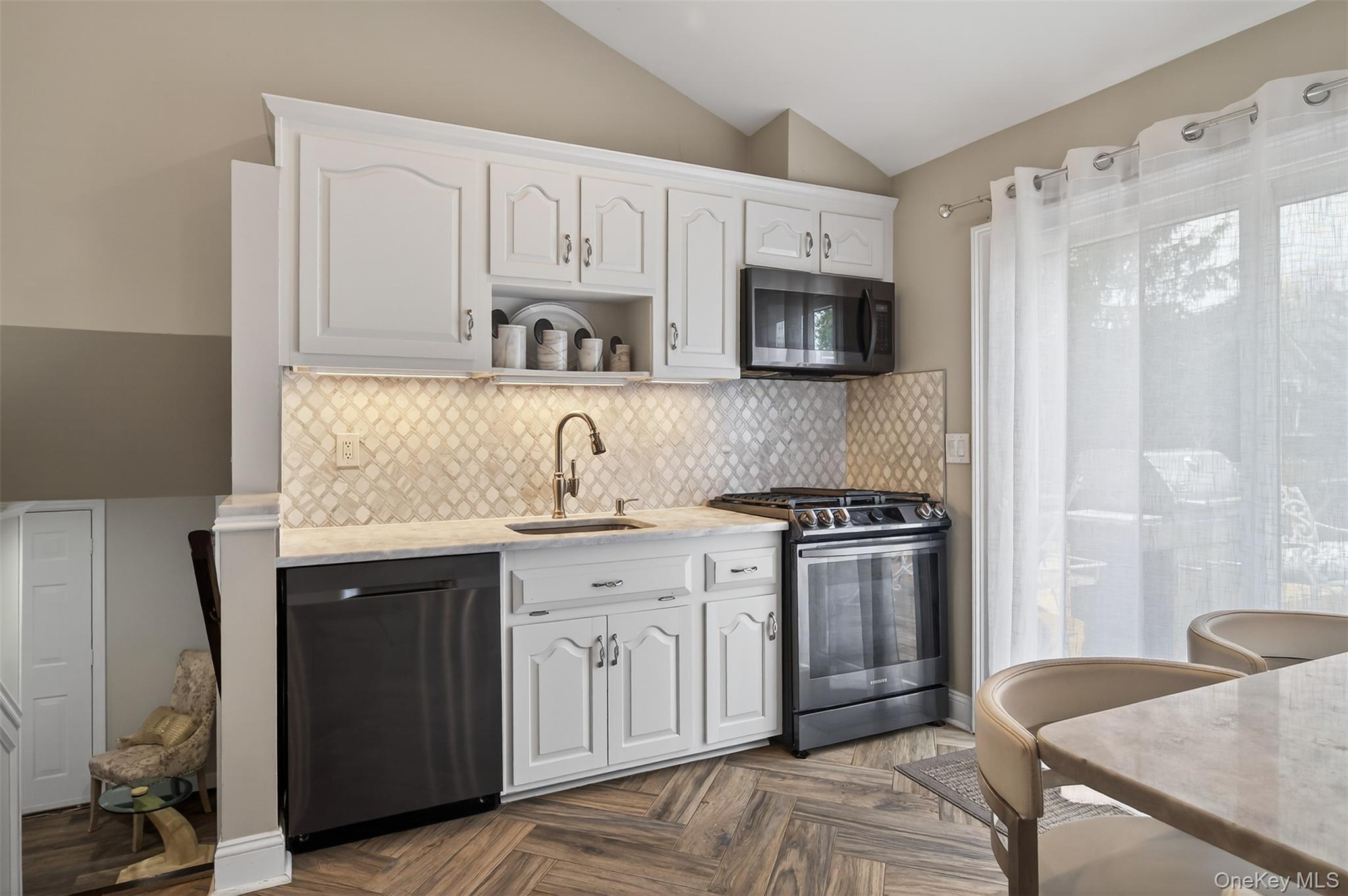 #13 photo, 7 Sterling Place, New City , NY 10956