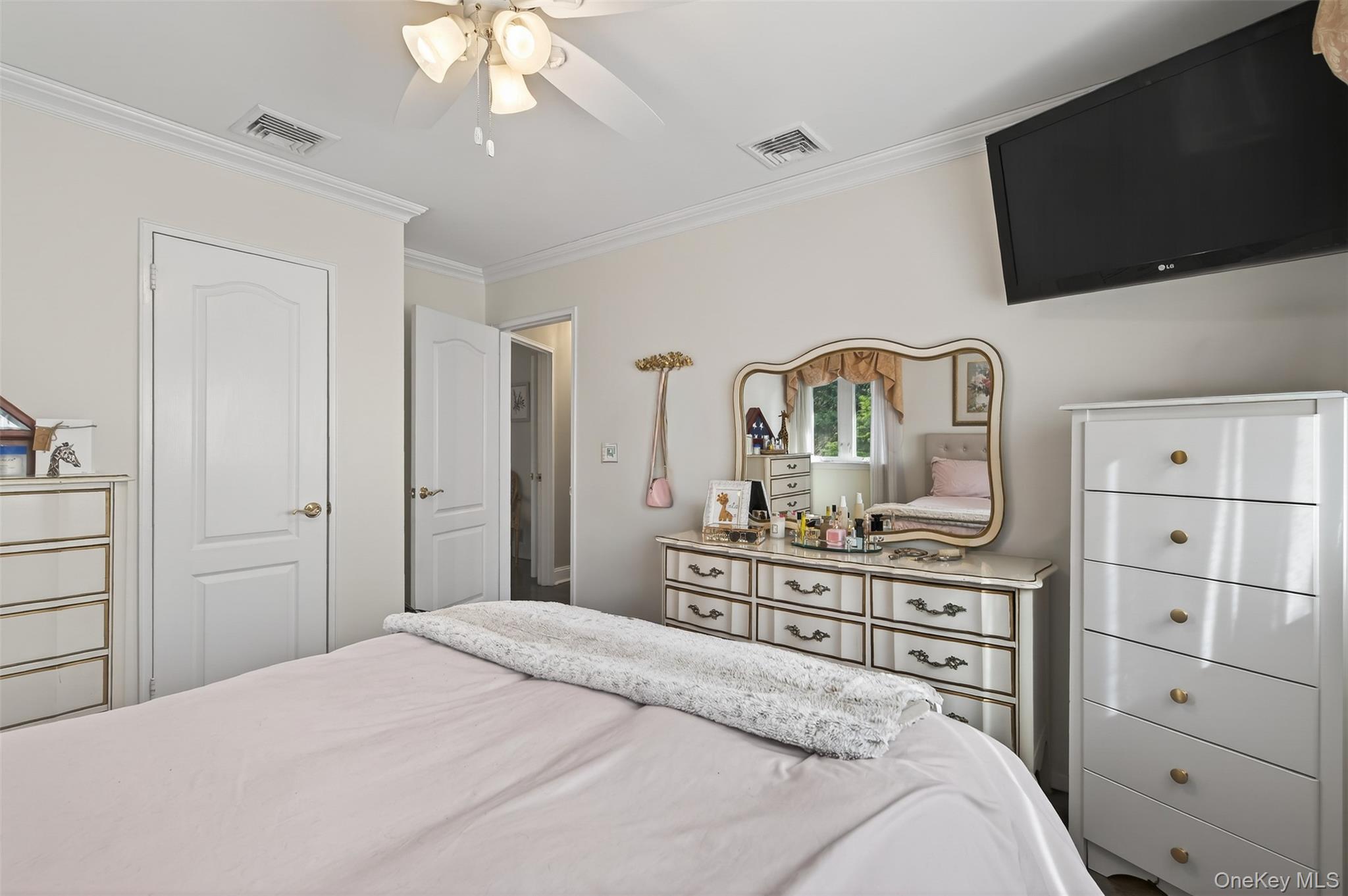 #20 photo, 7 Sterling Place, New City , NY 10956