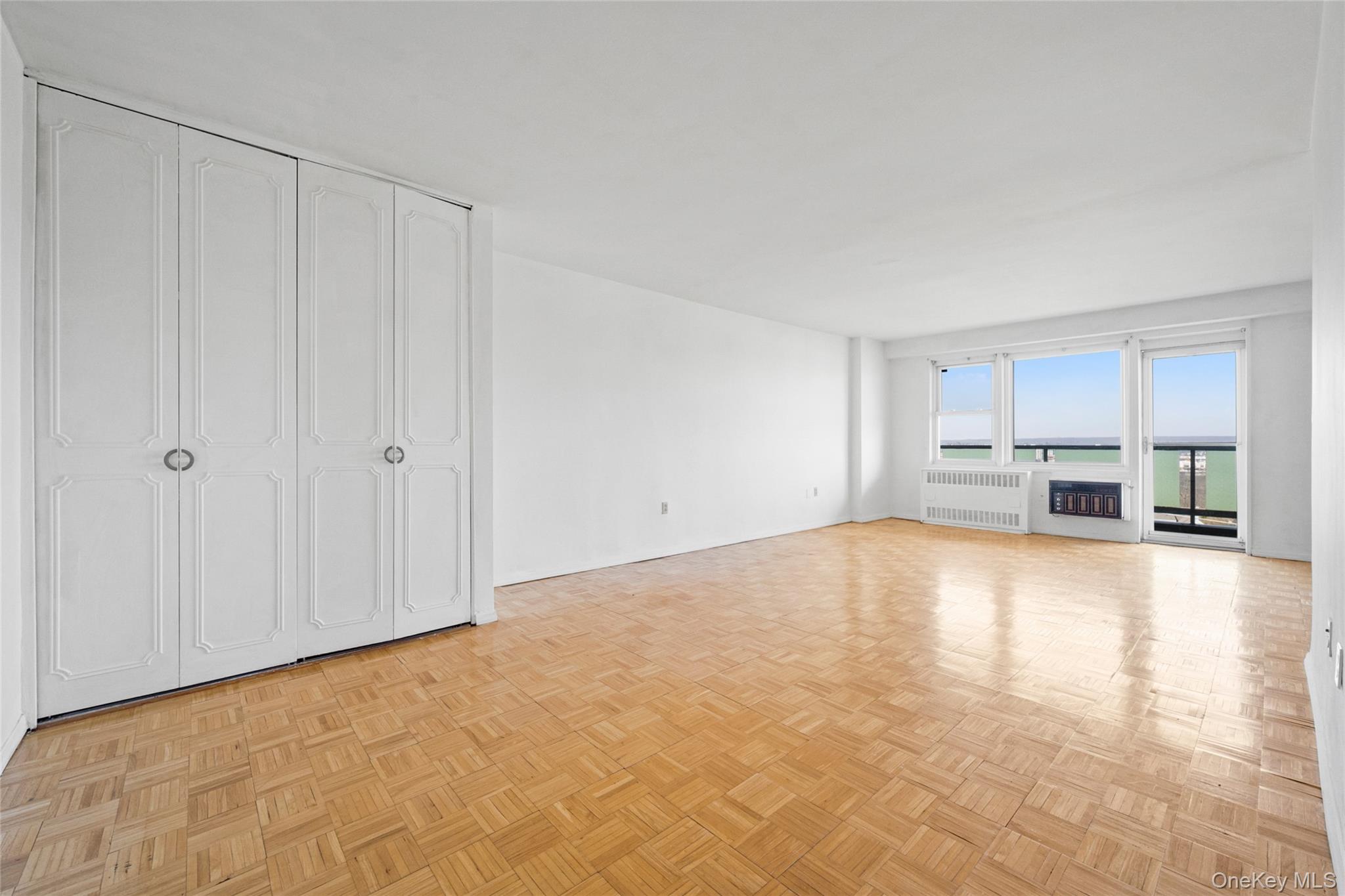 #3 photo, 1841 Central Park Avenue, Yonkers , NY 10710