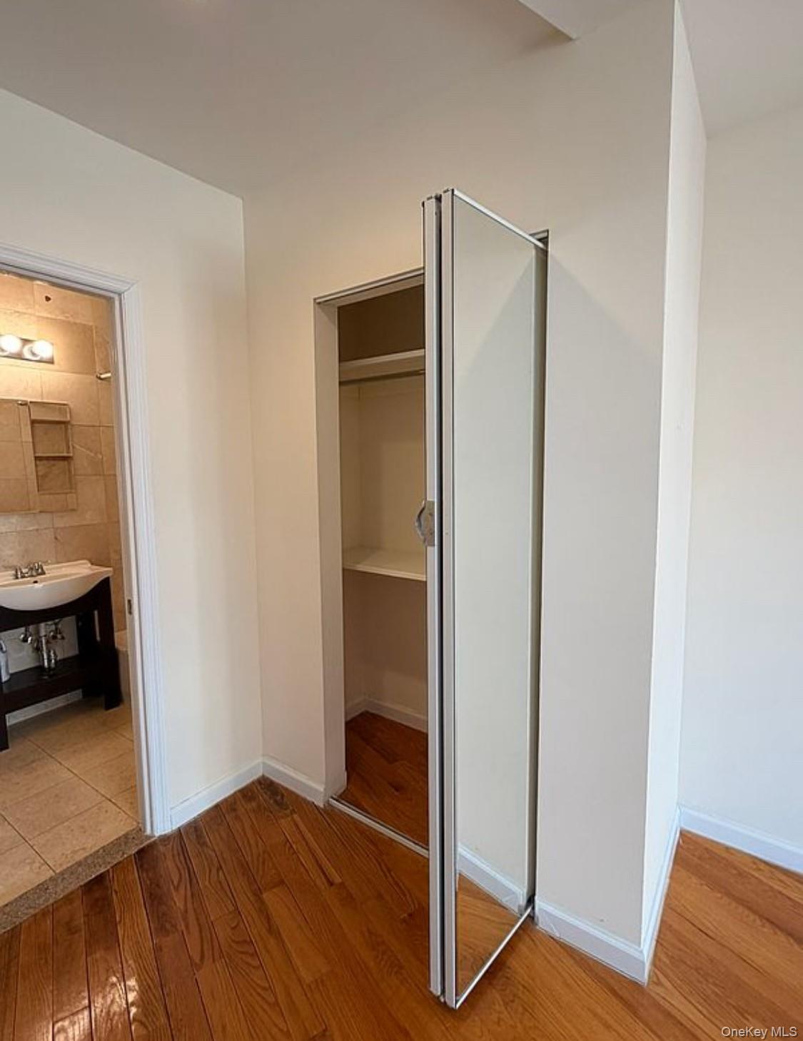 #6 photo, 8265 116th Street, कुईंस Richmond Hill , NY 11418