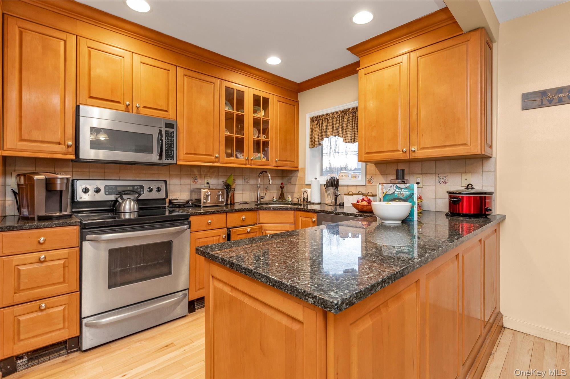 #10 photo, 87 Powell Avenue, 长岛 Merrick , NY 11566