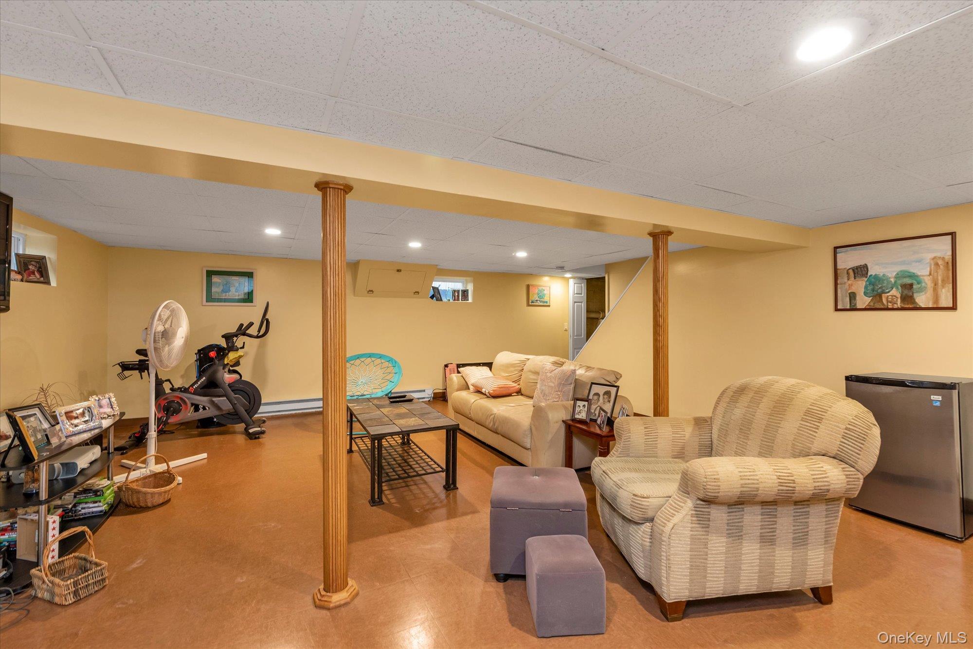 #19 photo, 87 Powell Avenue, 长岛 Merrick , NY 11566