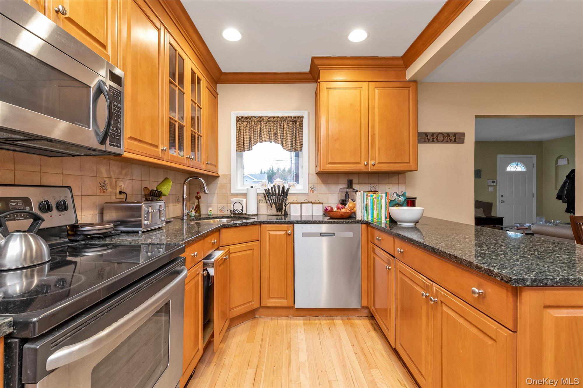 #9 photo, 87 Powell Avenue, 长岛 Merrick , NY 11566