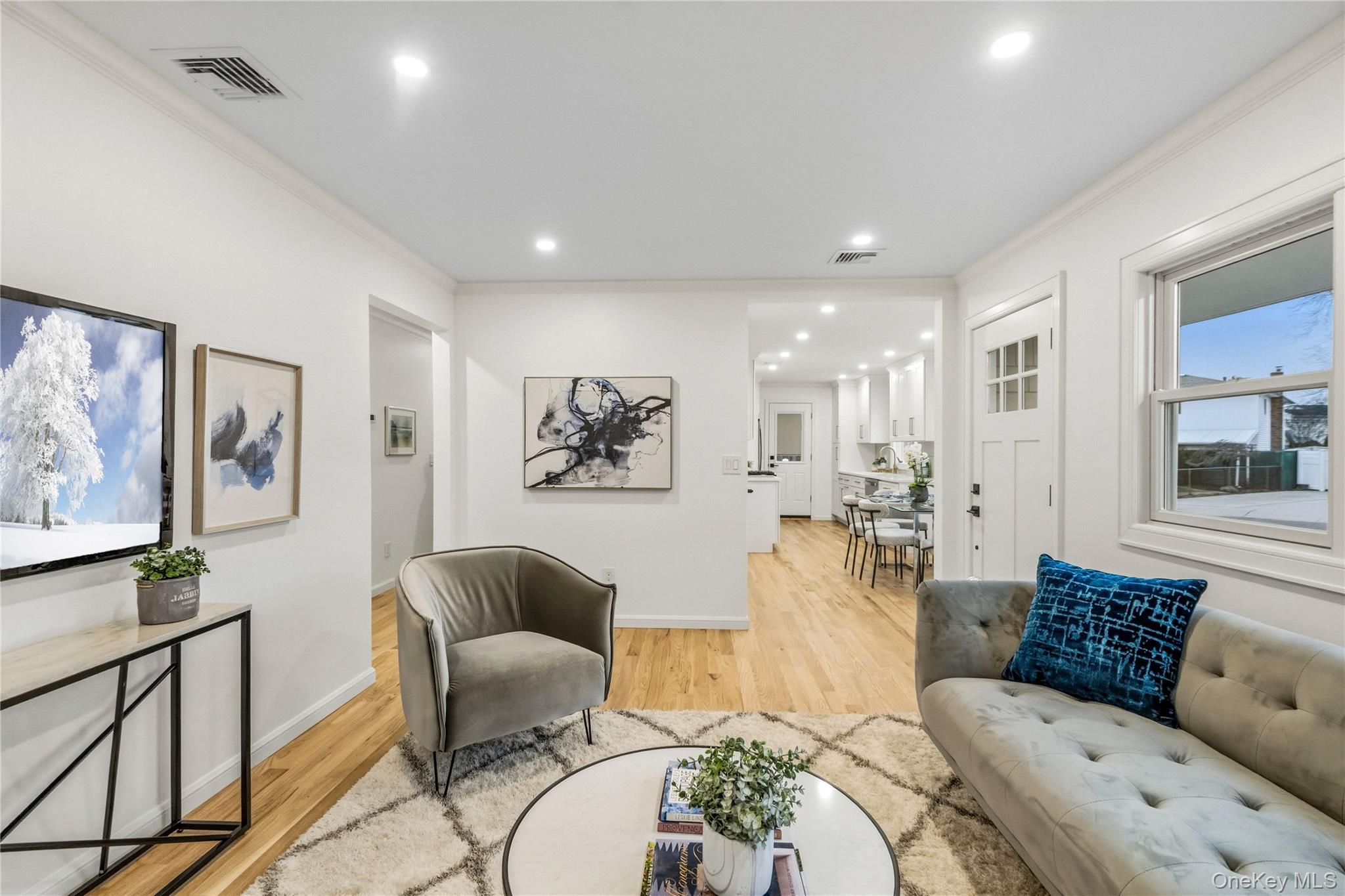 #8 photo, 2 Mohegan Drive, नासाउ काउंटी Massapequa , NY 11758