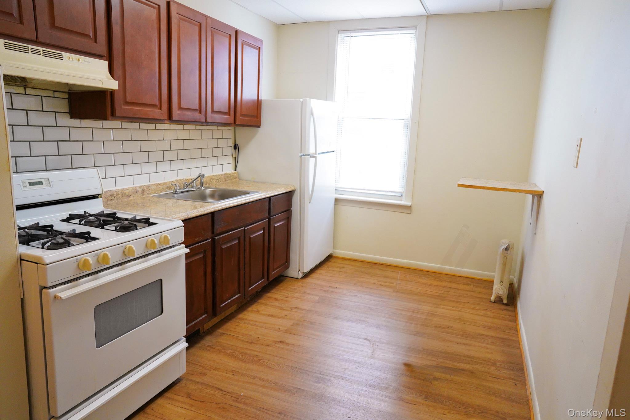 #11 photo, 80-33 90TH Road, Woodhaven , NY 11421