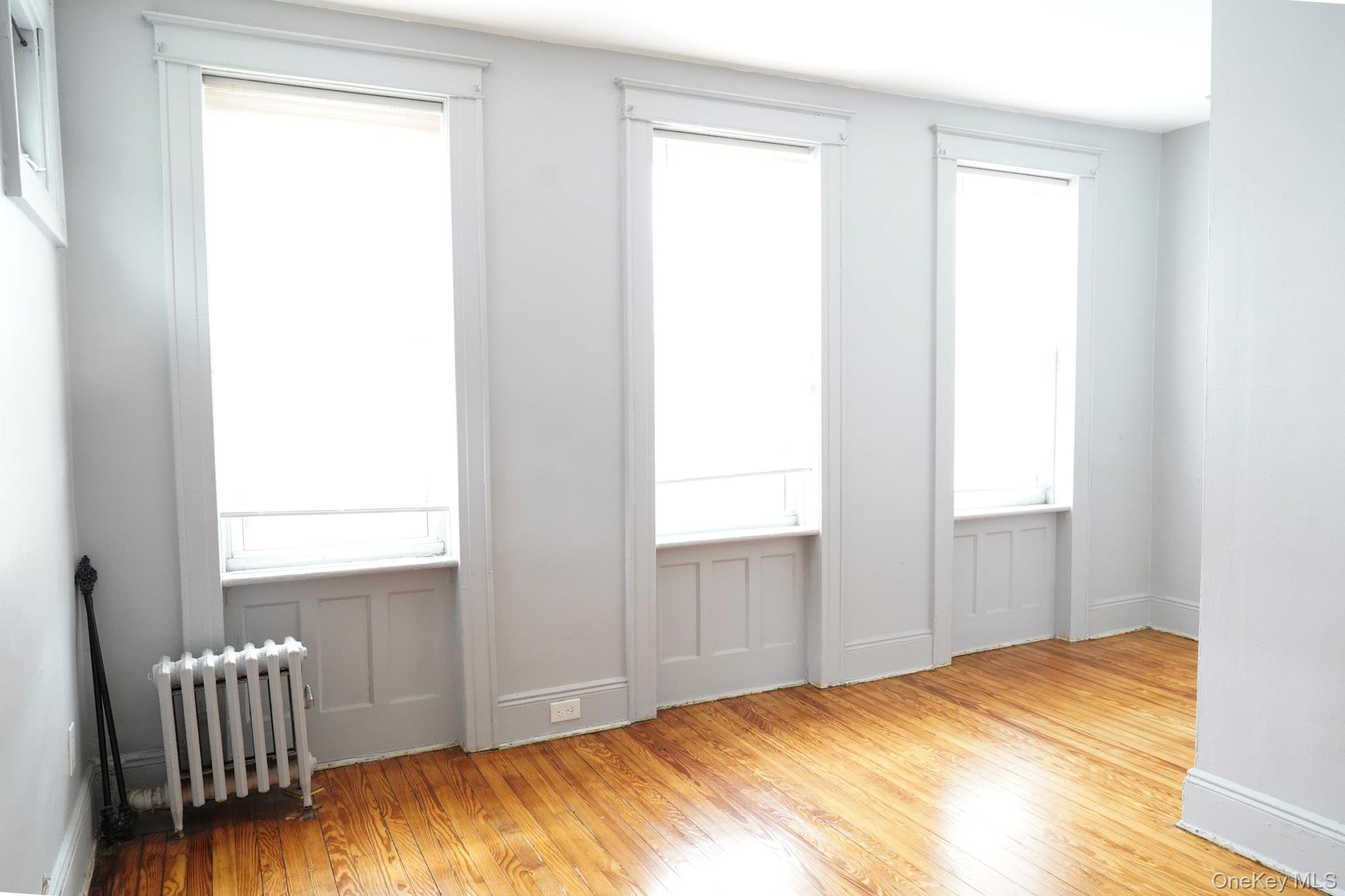 #6 photo, 80-33 90TH Road, Woodhaven , NY 11421