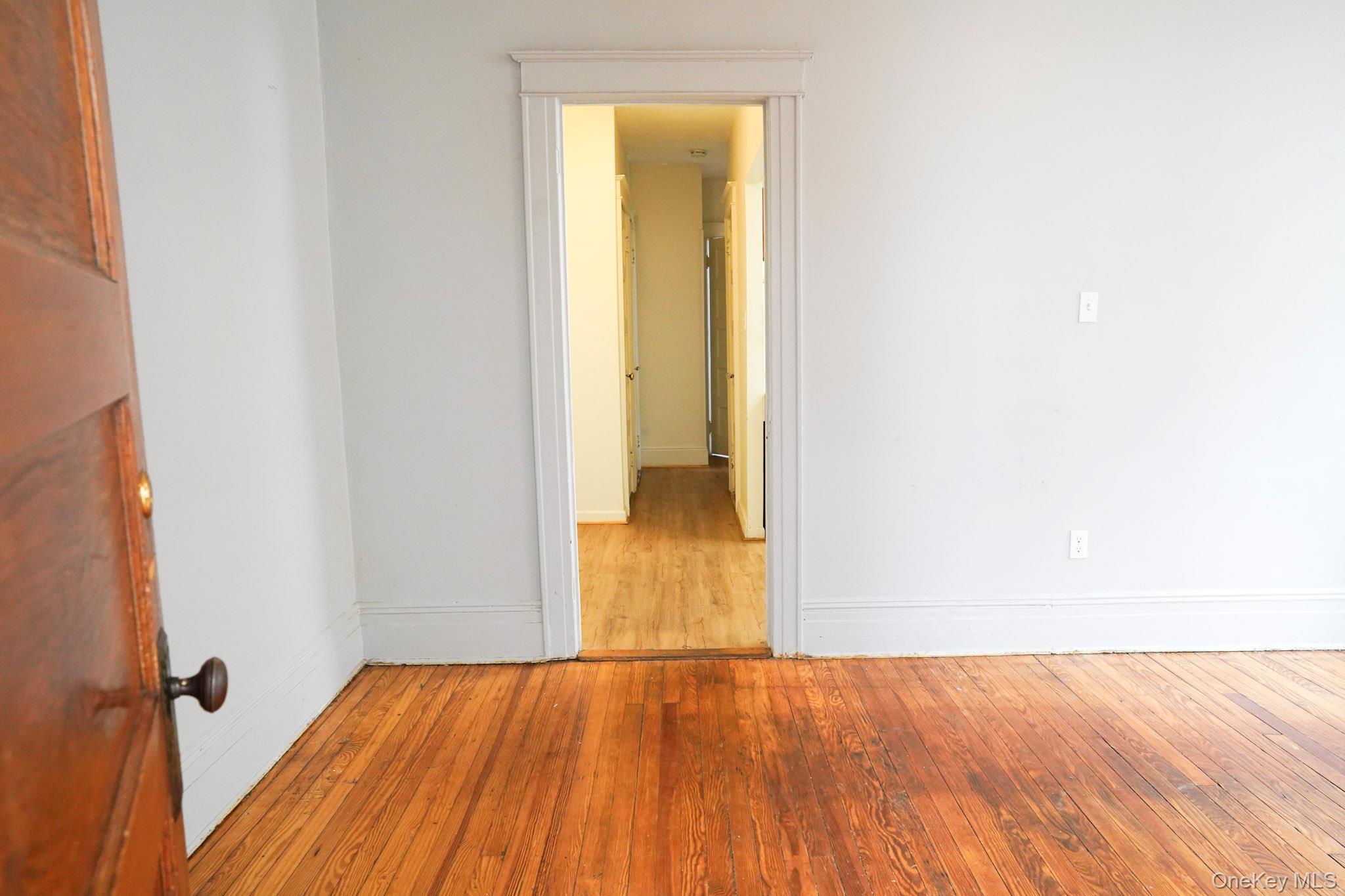 #7 photo, 80-33 90TH Road, Woodhaven , NY 11421