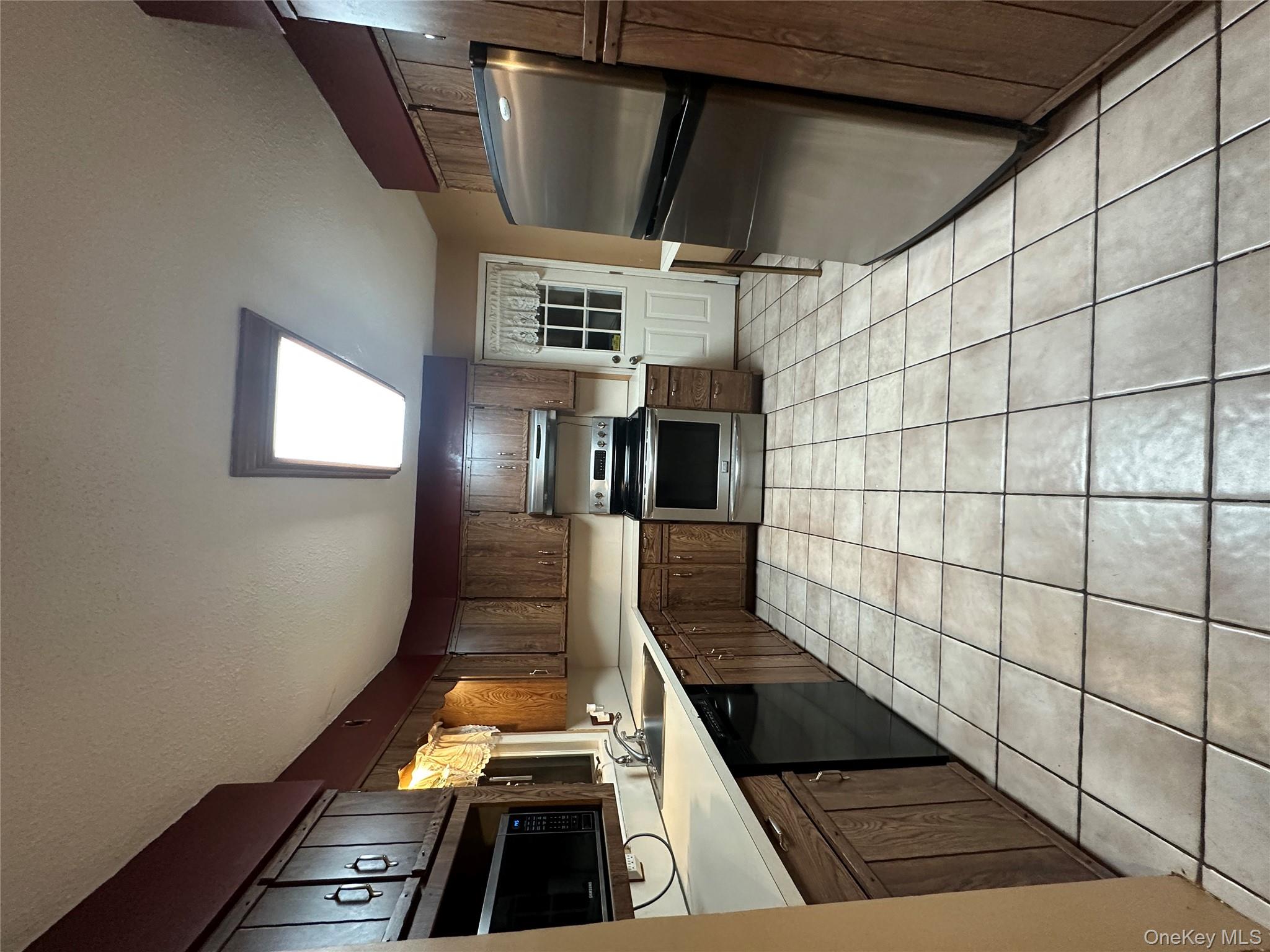 #13 photo, 30 Poplar Avenue, Farmingdale , NY 11735