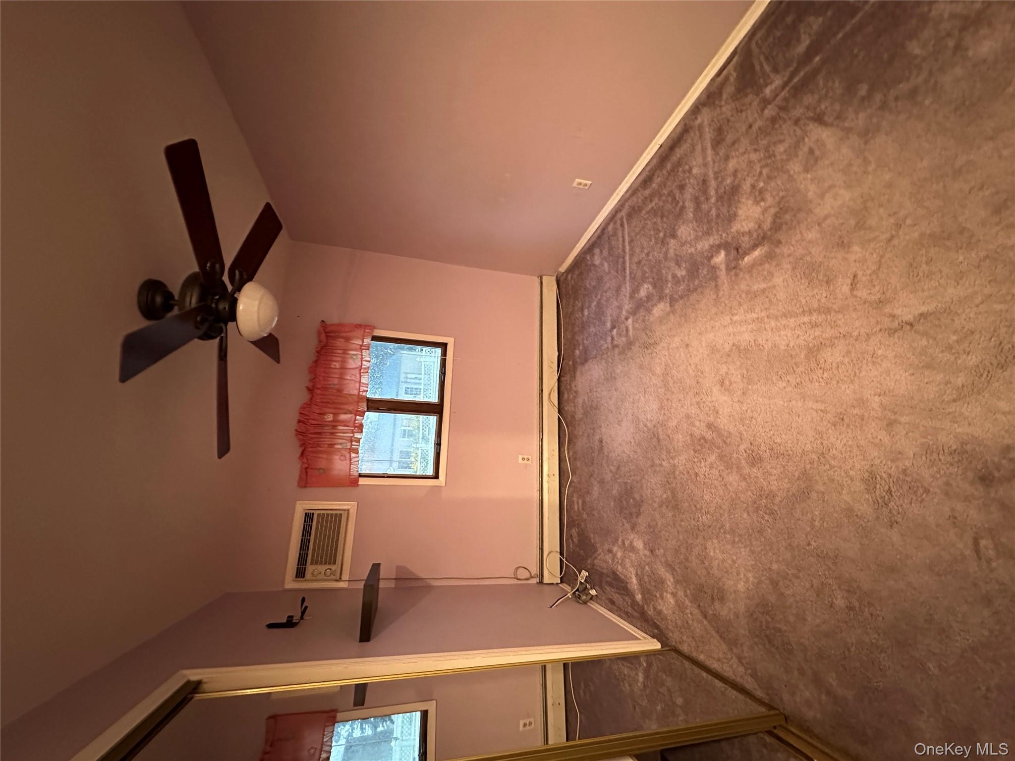 #3 photo, 30 Poplar Avenue, Farmingdale , NY 11735