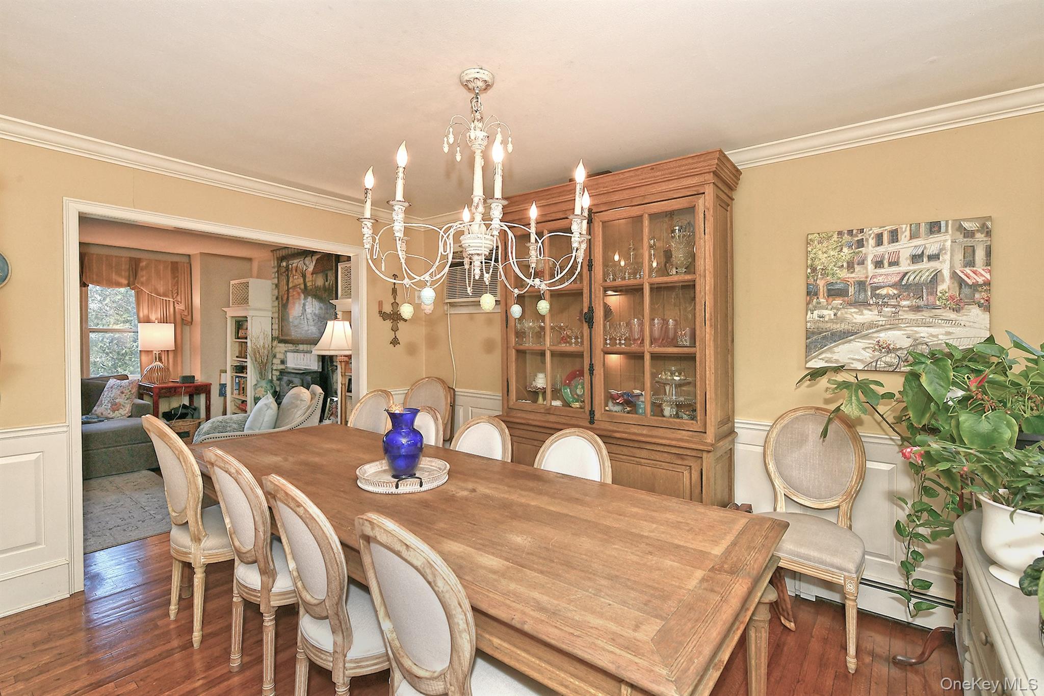 #10 photo, 90 E 25th Street, सफ़ोक काउंटी Huntington Station , NY 11746