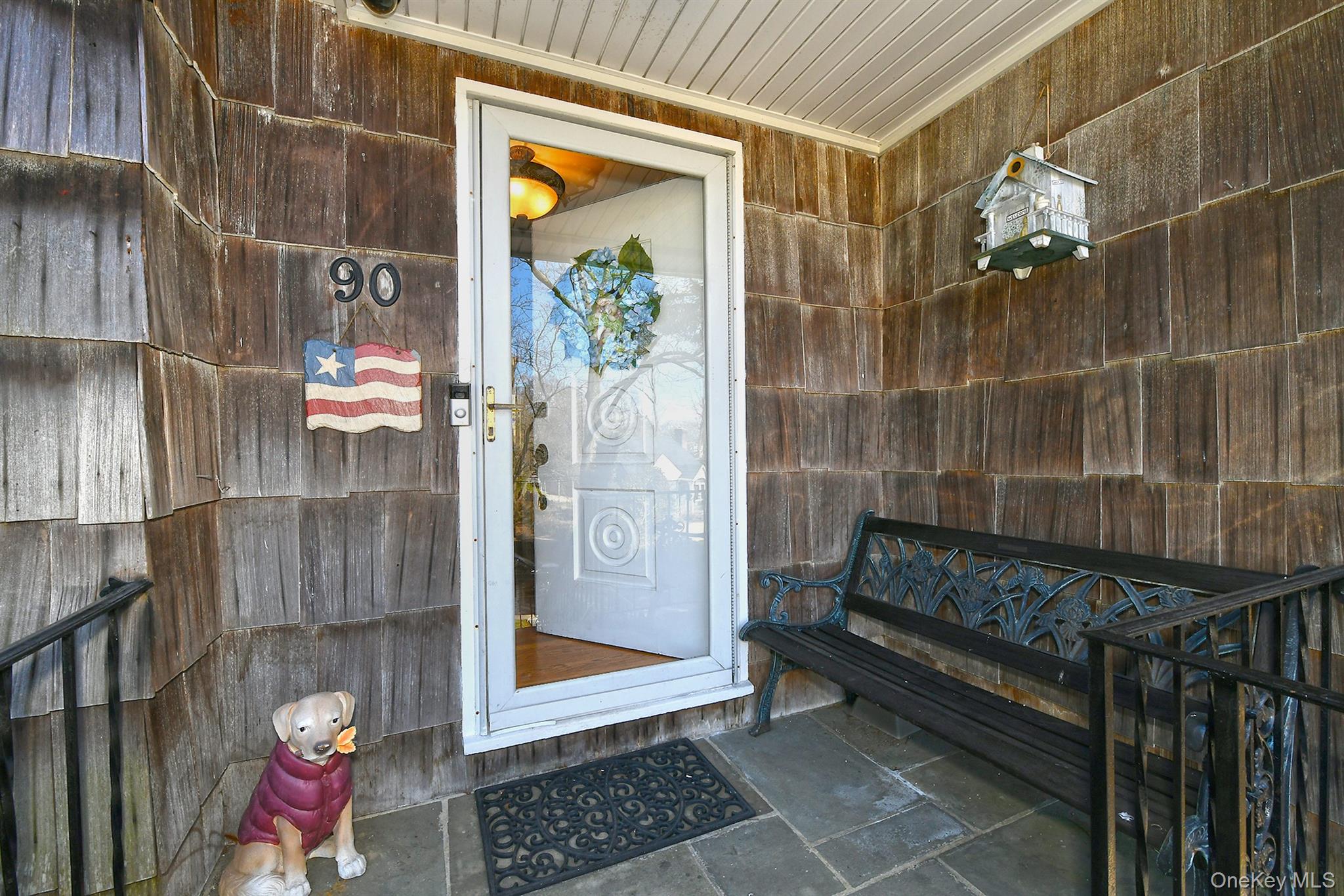 #3 photo, 90 E 25th Street, सफ़ोक काउंटी Huntington Station , NY 11746