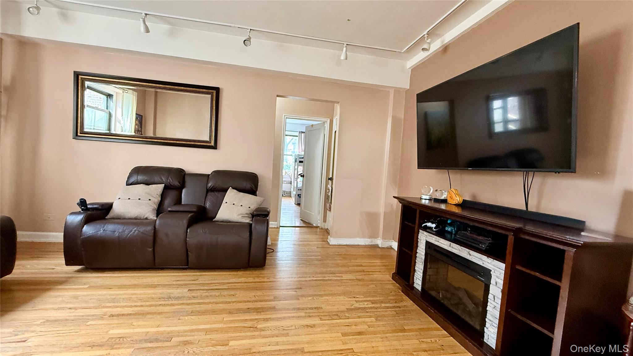 #11 photo, 11225 34th Avenue, Corona , NY 11368