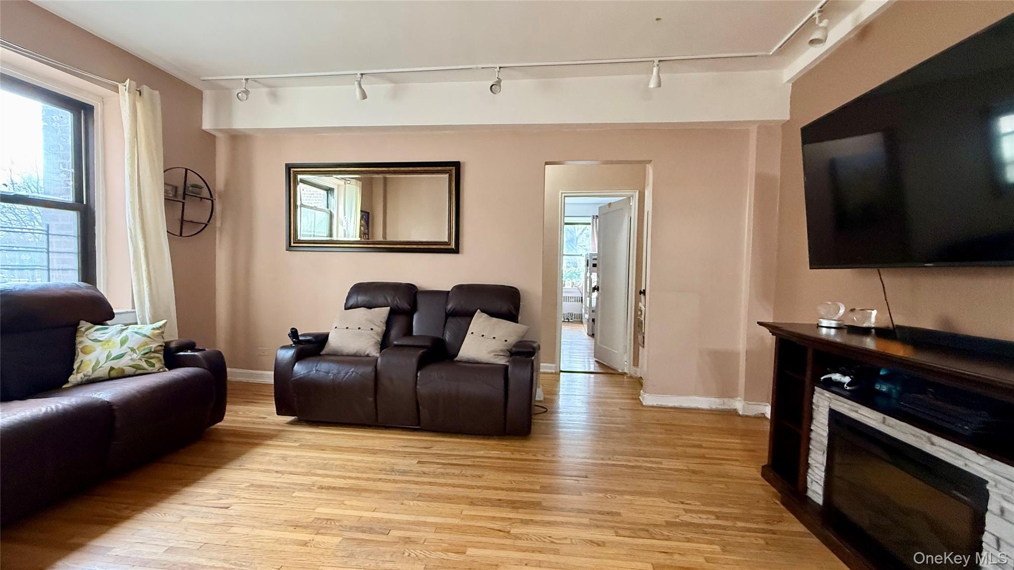 #13 photo, 11225 34th Avenue, Corona , NY 11368