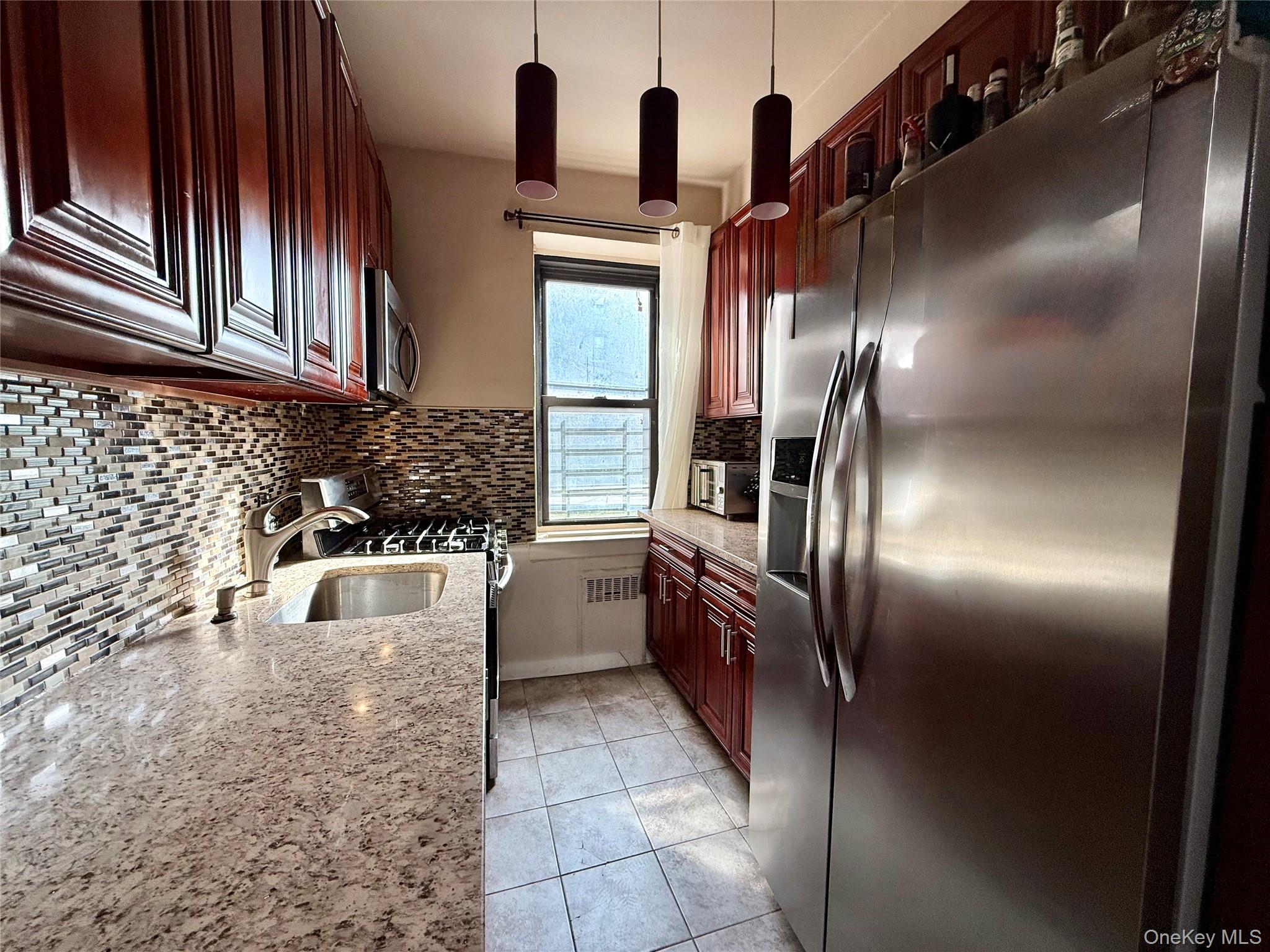 #18 photo, 11225 34th Avenue, Corona , NY 11368