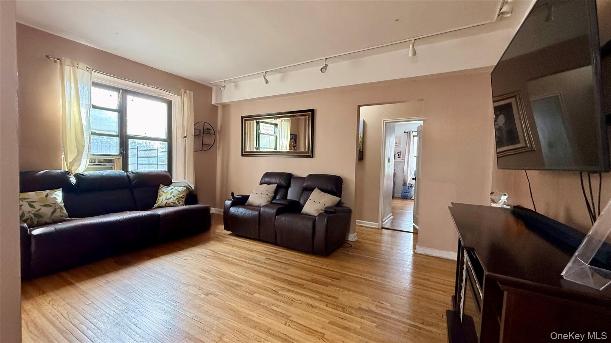 #9 photo, 11225 34th Avenue, Corona , NY 11368