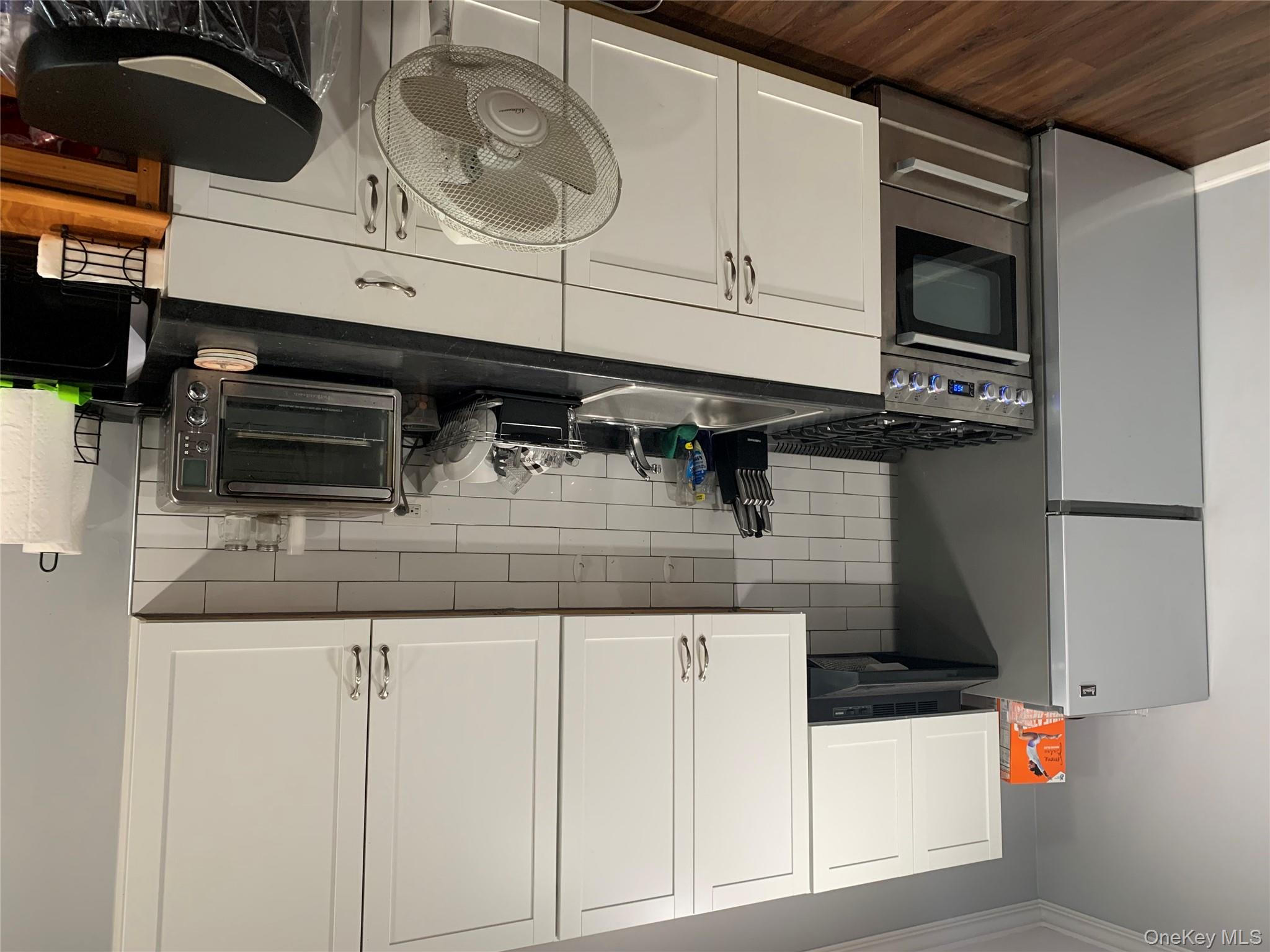 #5 photo, 21-29 Audrey Avenue, 長島 Oyster Bay , NY 11771