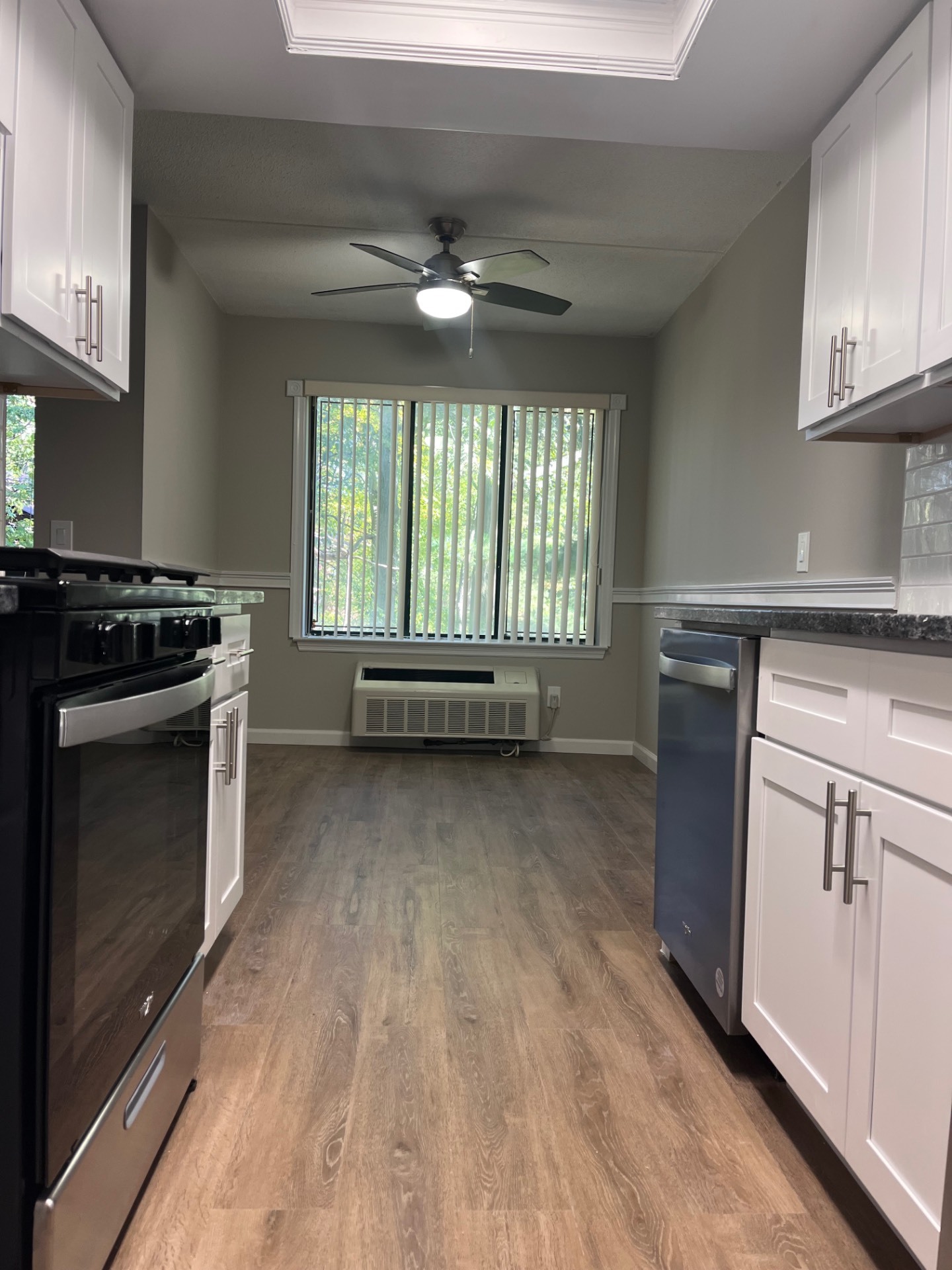 #7 photo, 121 Wellington Ct, #3I, स्टेटन द्वीप Staten Island , NY 10314