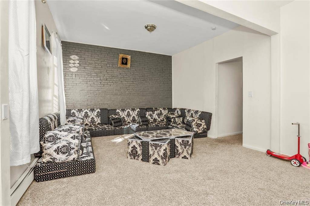 #2 photo, 80  Elliott Avenue, Yonkers, New York 10705, #2nd floor, Yonkers , NY 10705