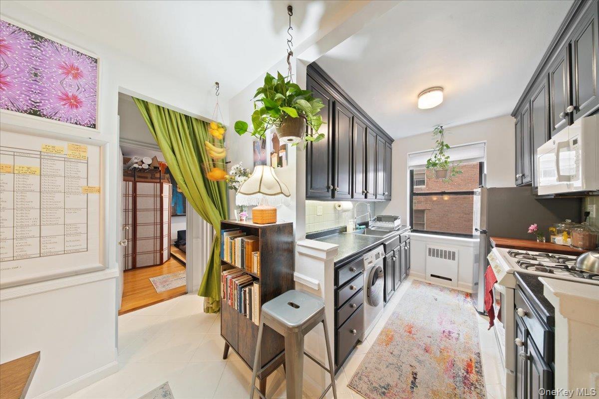 #13 photo, 620 W 239th Street, Bronx , NY 10463