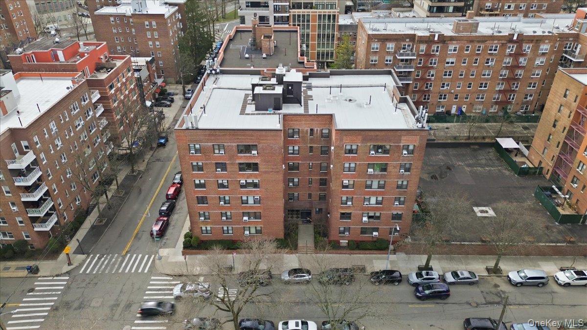 #2 photo, 620 W 239th Street, Bronx , NY 10463