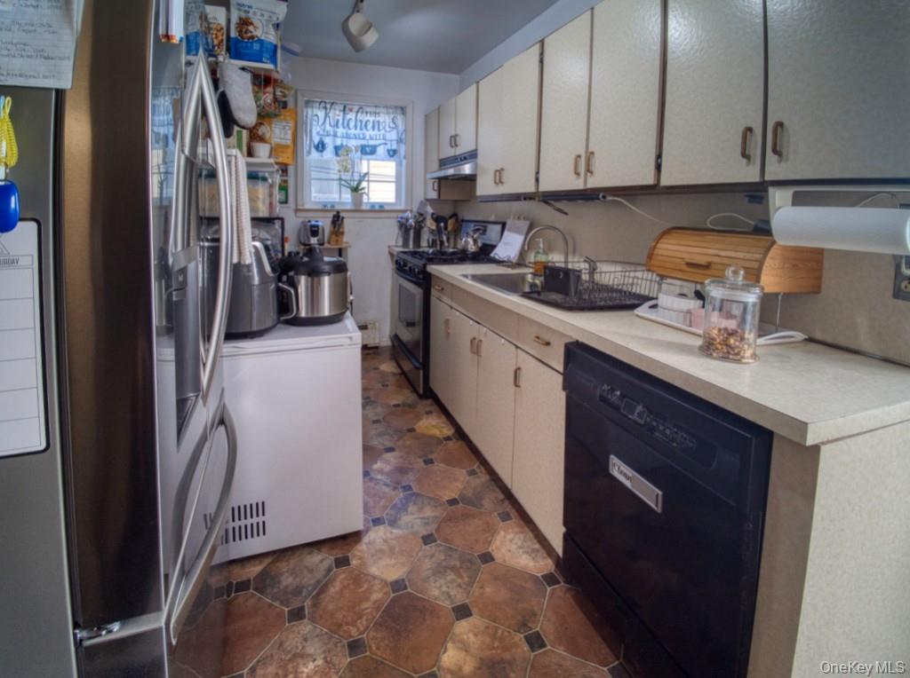 #16 photo, 43 Michigan Street, Long Beach , NY 11561