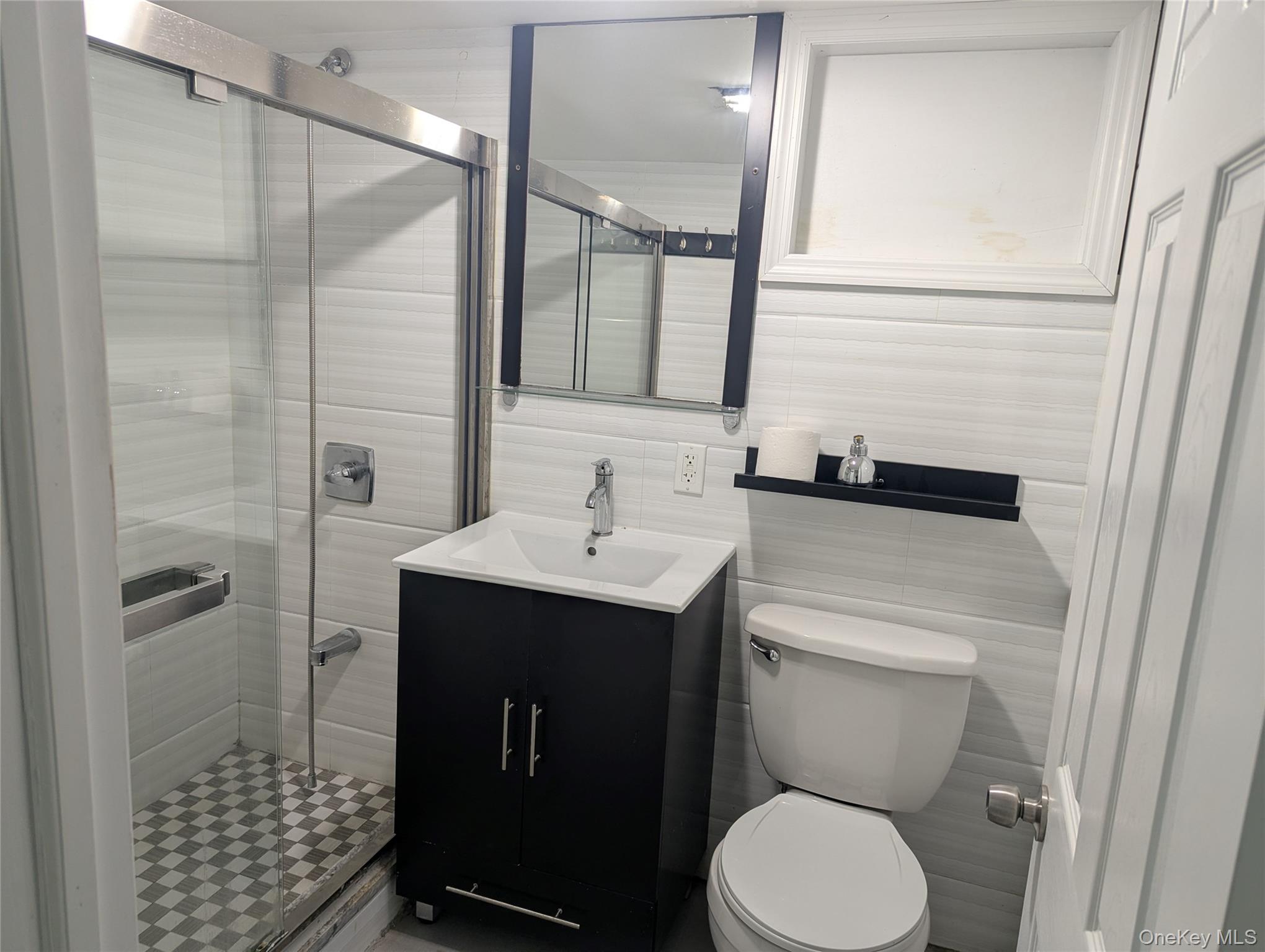 #4 photo, 13710 64th Road, Flushing , NY 11367