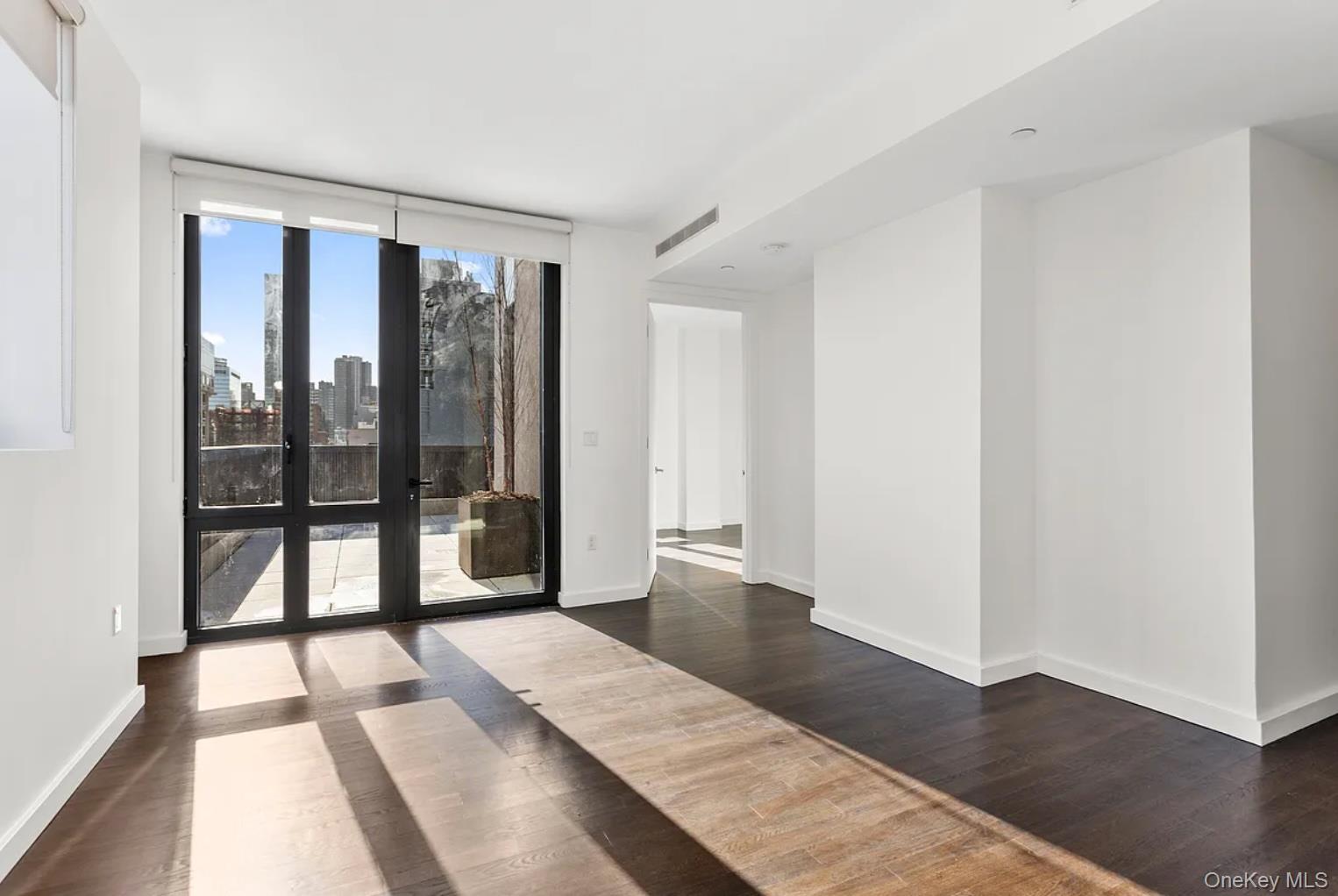 #1 photo, 37-40 27th Street, 뉴욕퀸즈 Long Island City , NY 11101