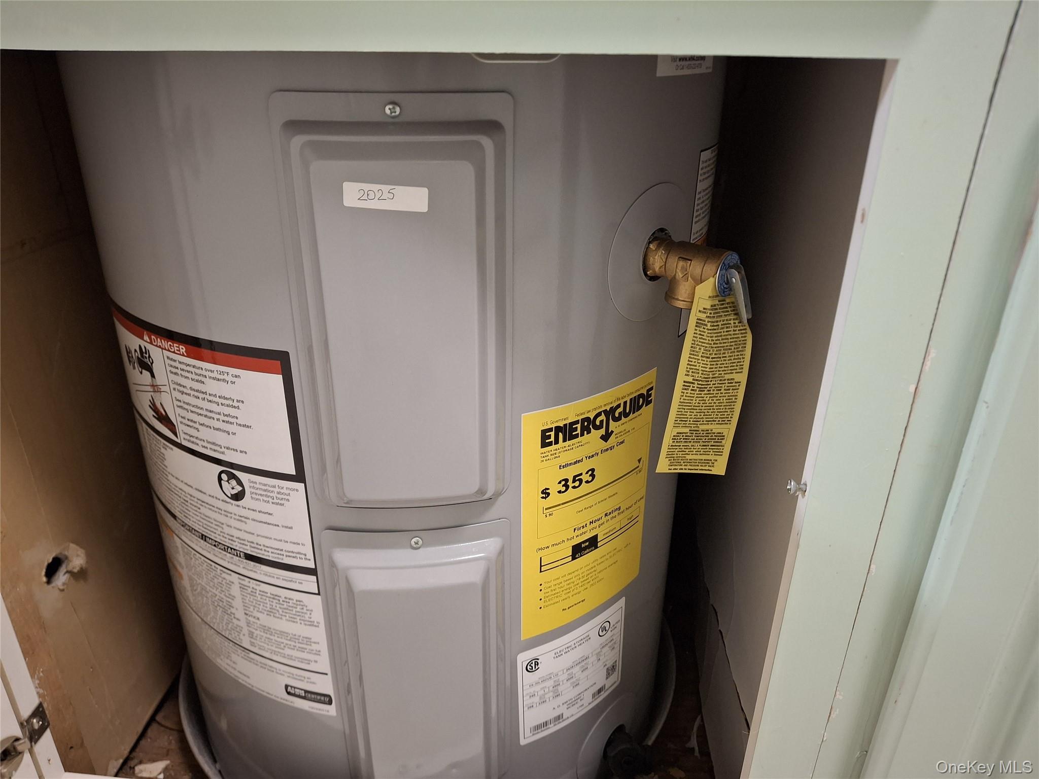 #10 photo, 18 White Gate Drive, Wappingers Falls , NY 12590