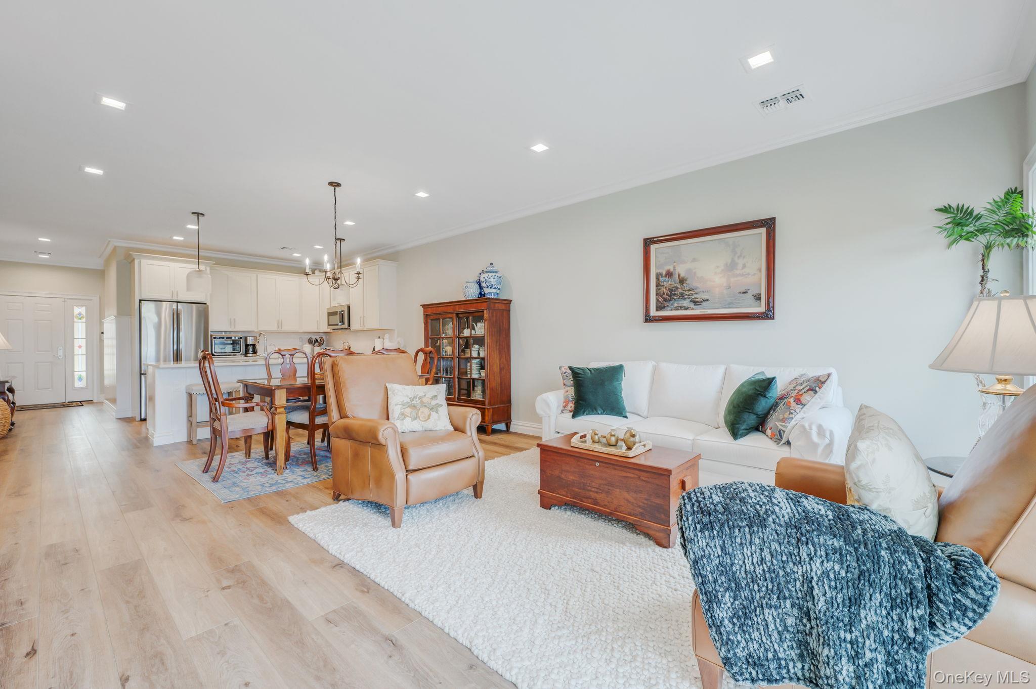 #13 photo, 3104 Fox Hill Drive, Baiting Hollow , NY 11933