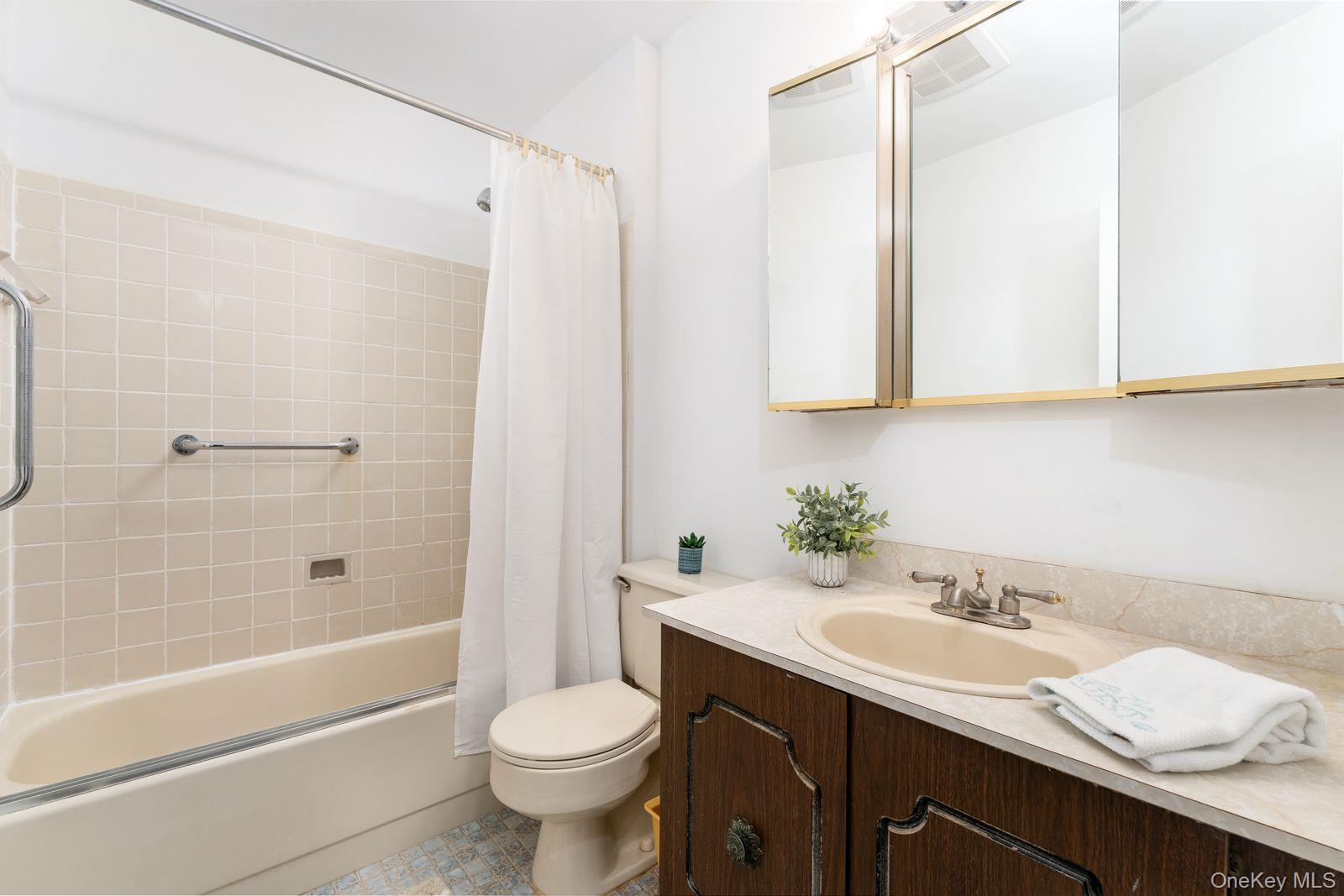 #19 photo, 506 Drew Drive, 东长岛 圣占士 Saint James , NY 11780