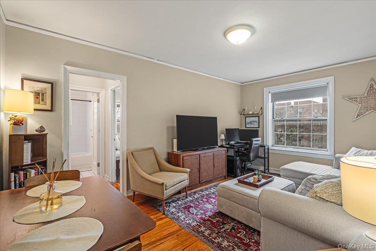 #6 photo, 30-47 Hobart Street, 皇后區 木邊 Woodside , NY 11377