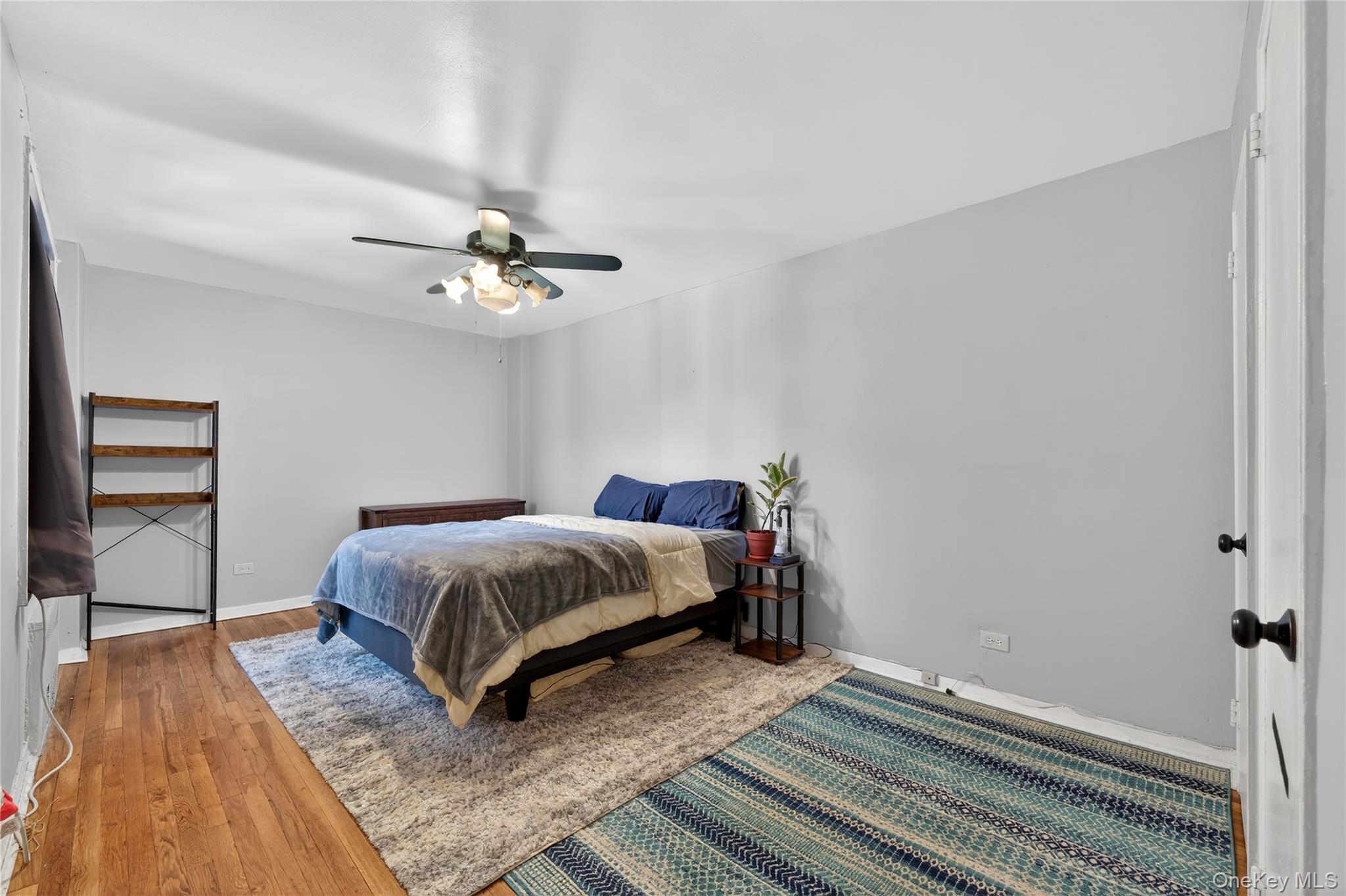 #6 photo, 8385 116th Street, Kew Gardens , NY 11418