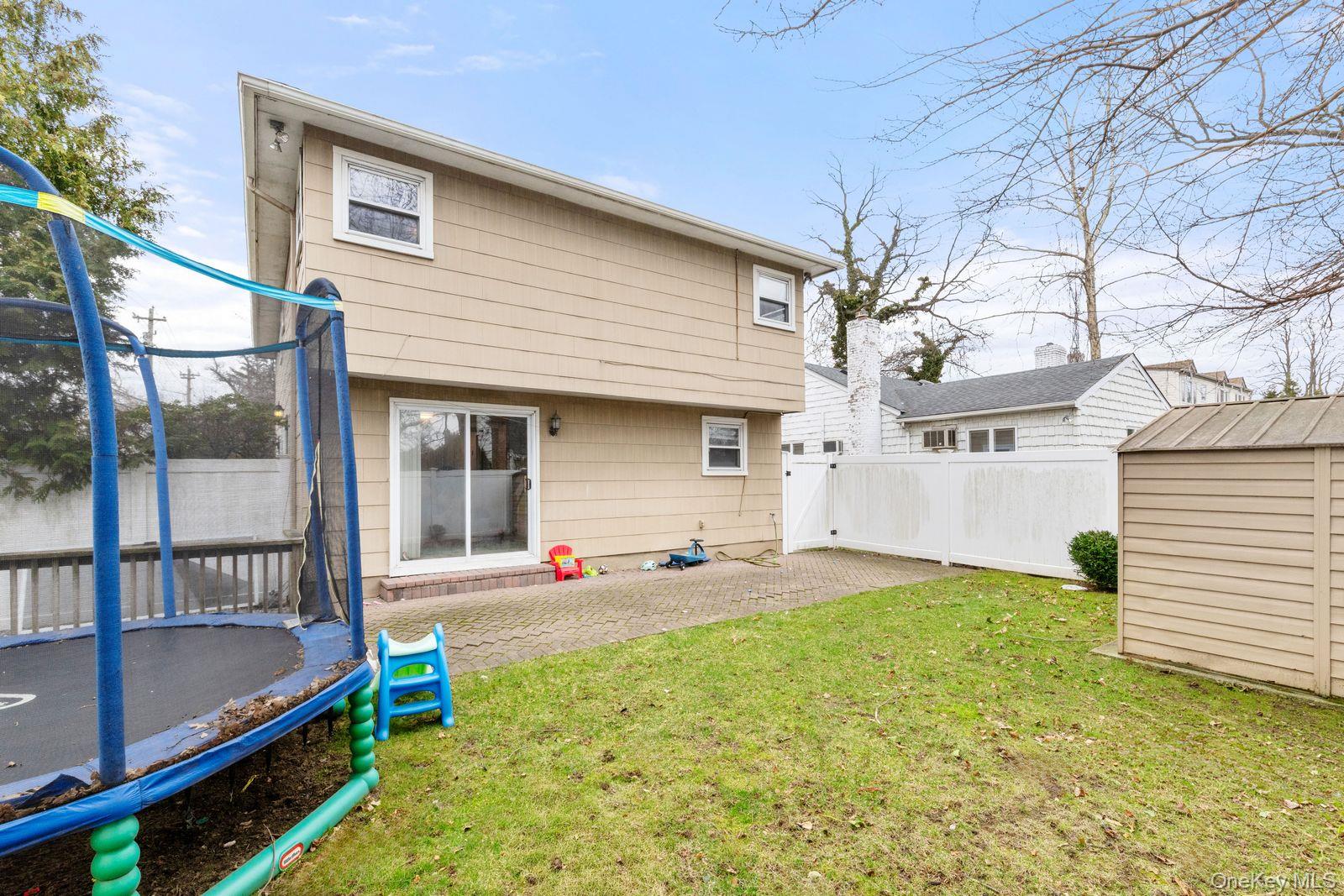 #20 photo, 409 barnard Avenue, Woodmere , NY 11559