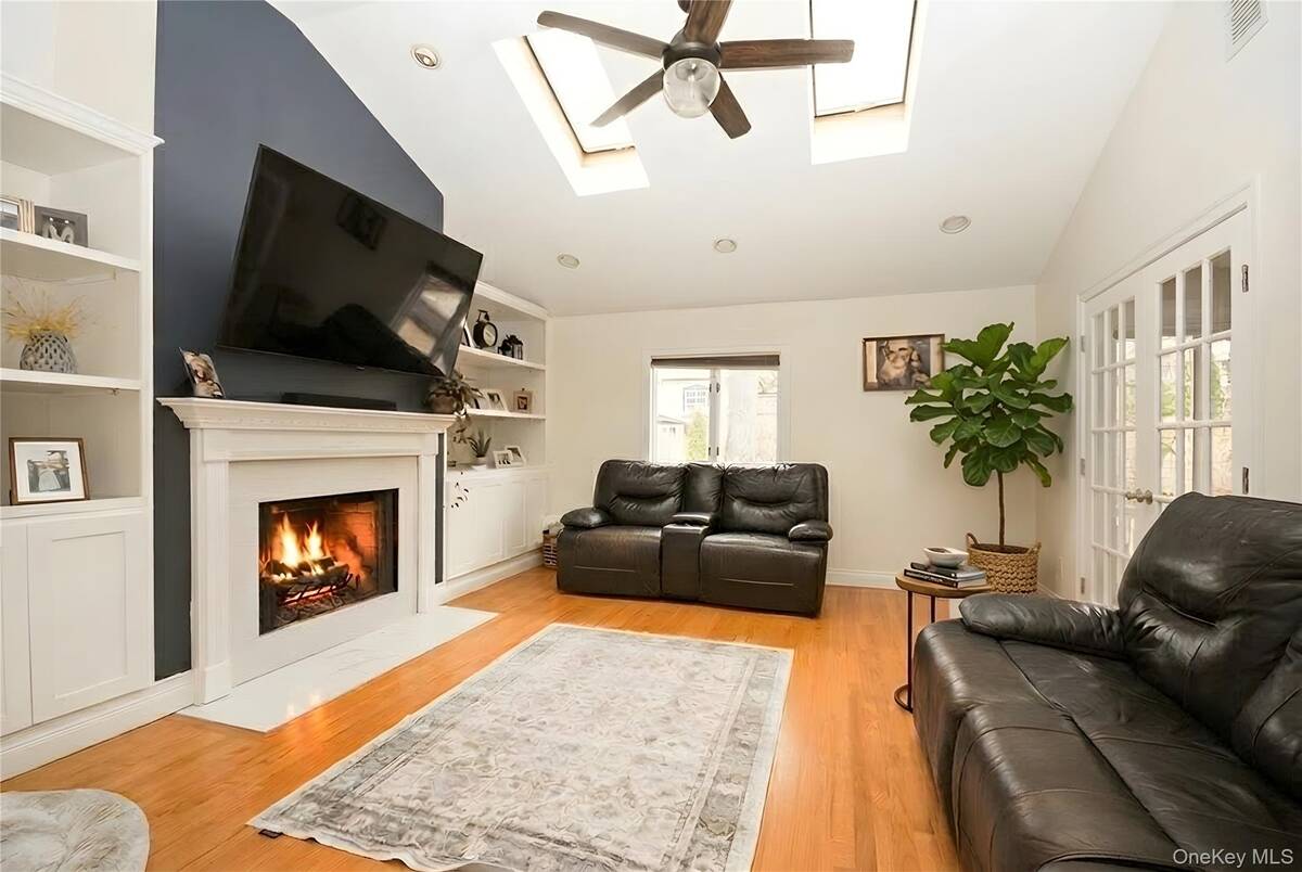 #3 photo, 27 Ferndale Avenue, Miller Place , NY 11764