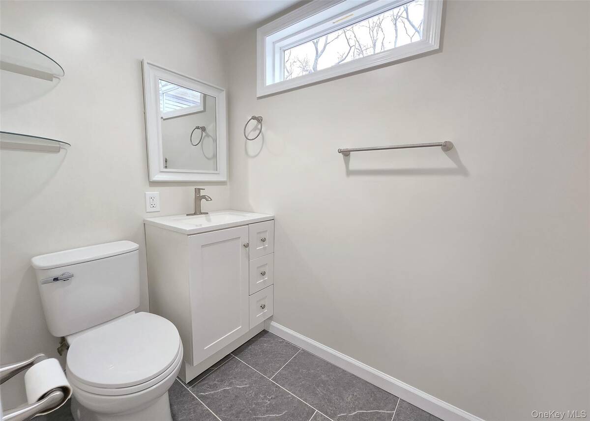 #10 photo, 21 Possum Lane, East Setauket , NY 11733