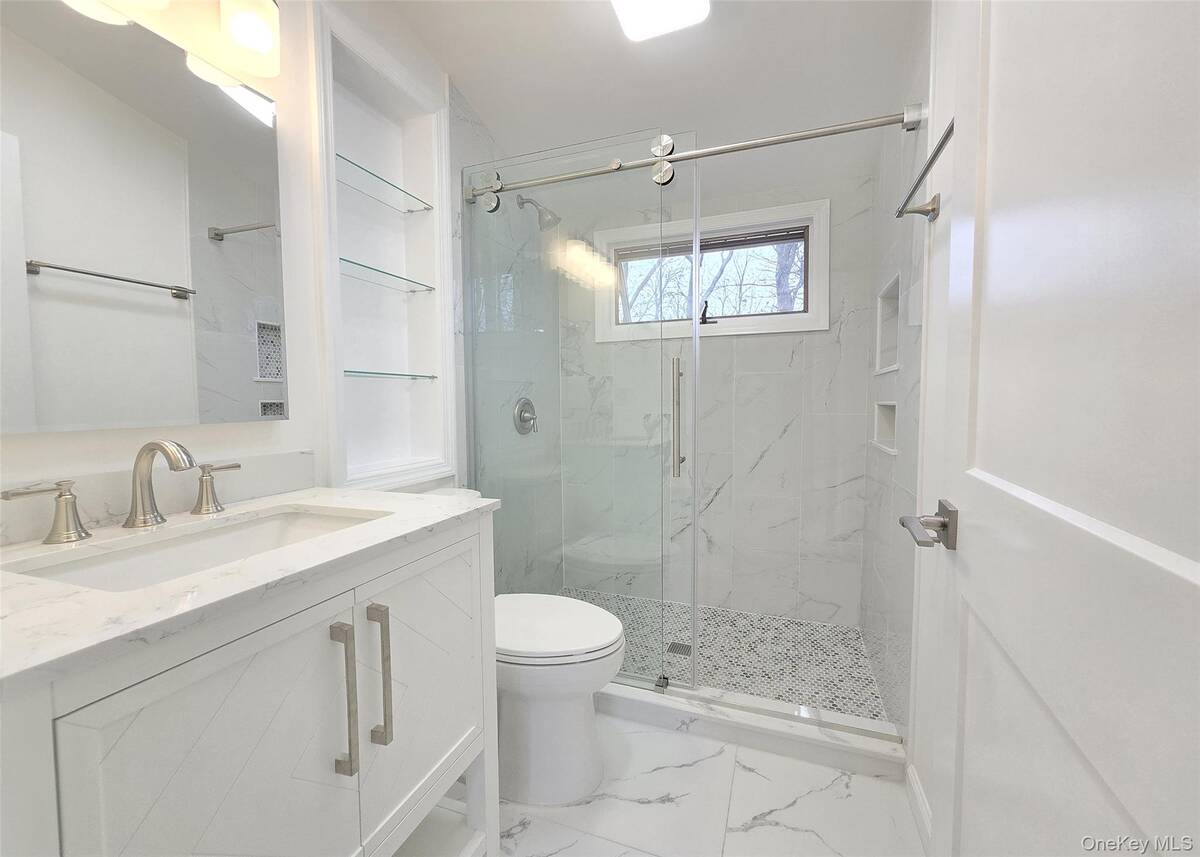 #17 photo, 21 Possum Lane, East Setauket , NY 11733