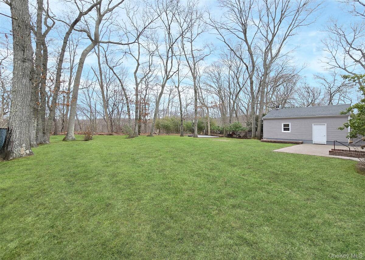 #23 photo, 21 Possum Lane, East Setauket , NY 11733