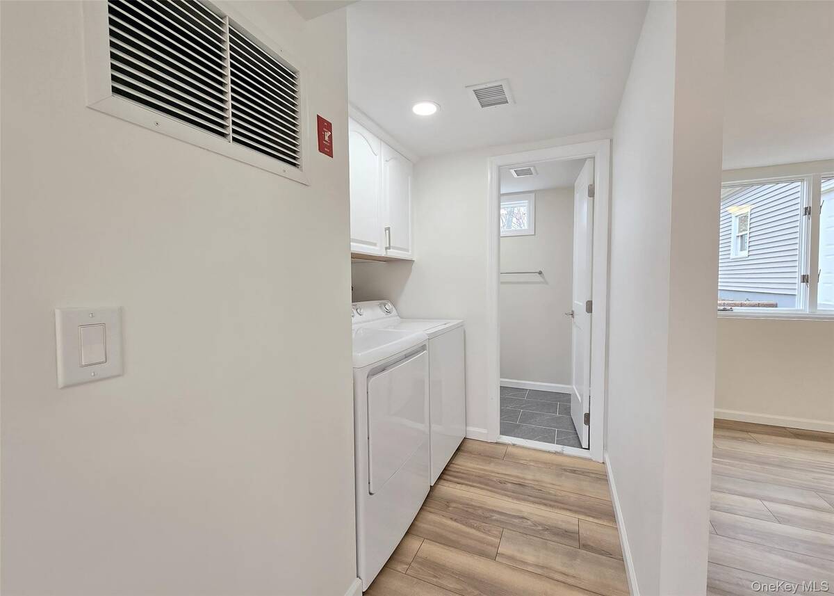 #9 photo, 21 Possum Lane, East Setauket , NY 11733