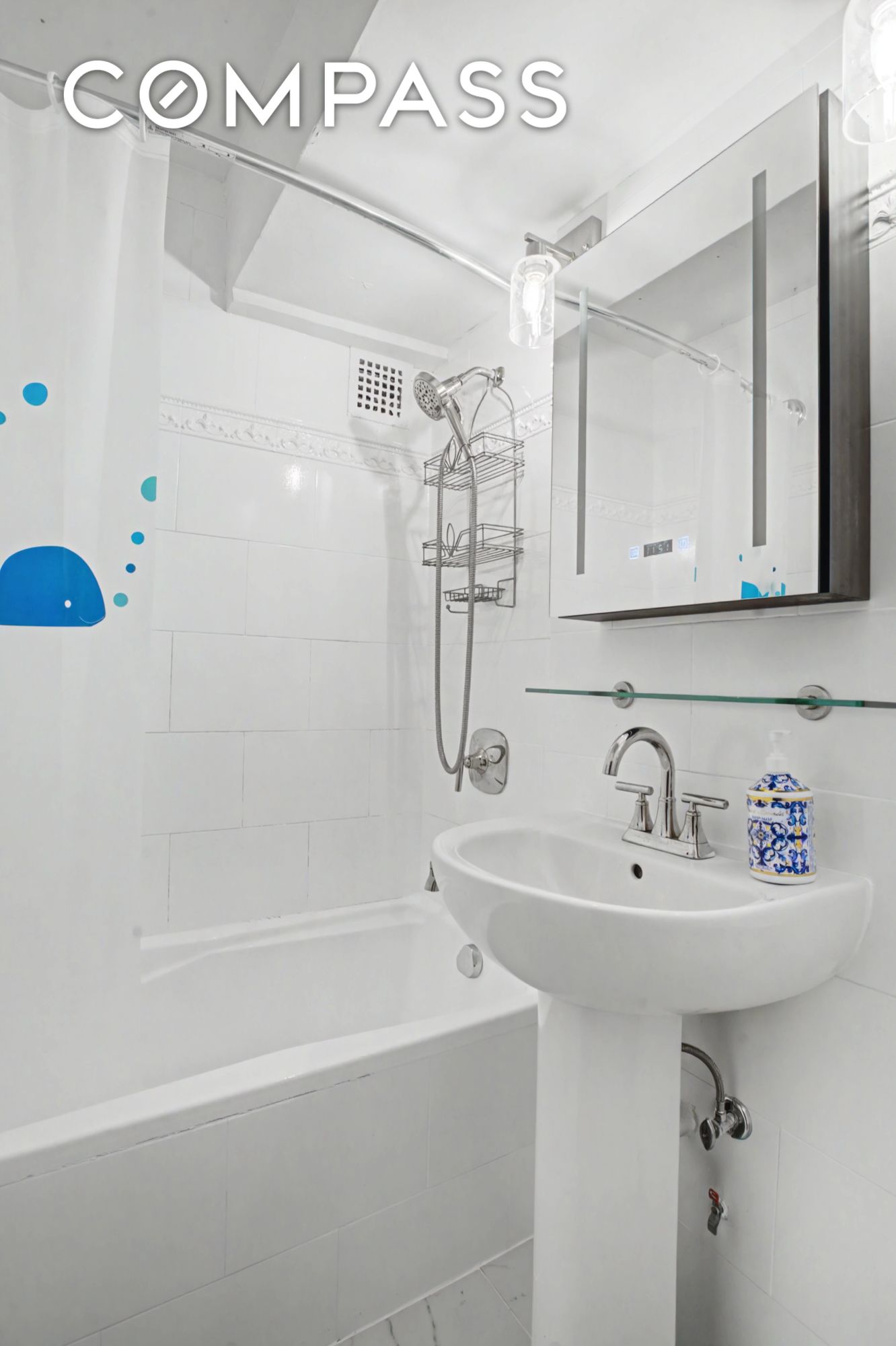 #3 photo, 333 E 75th Street, Lenox Hill , NY 10021