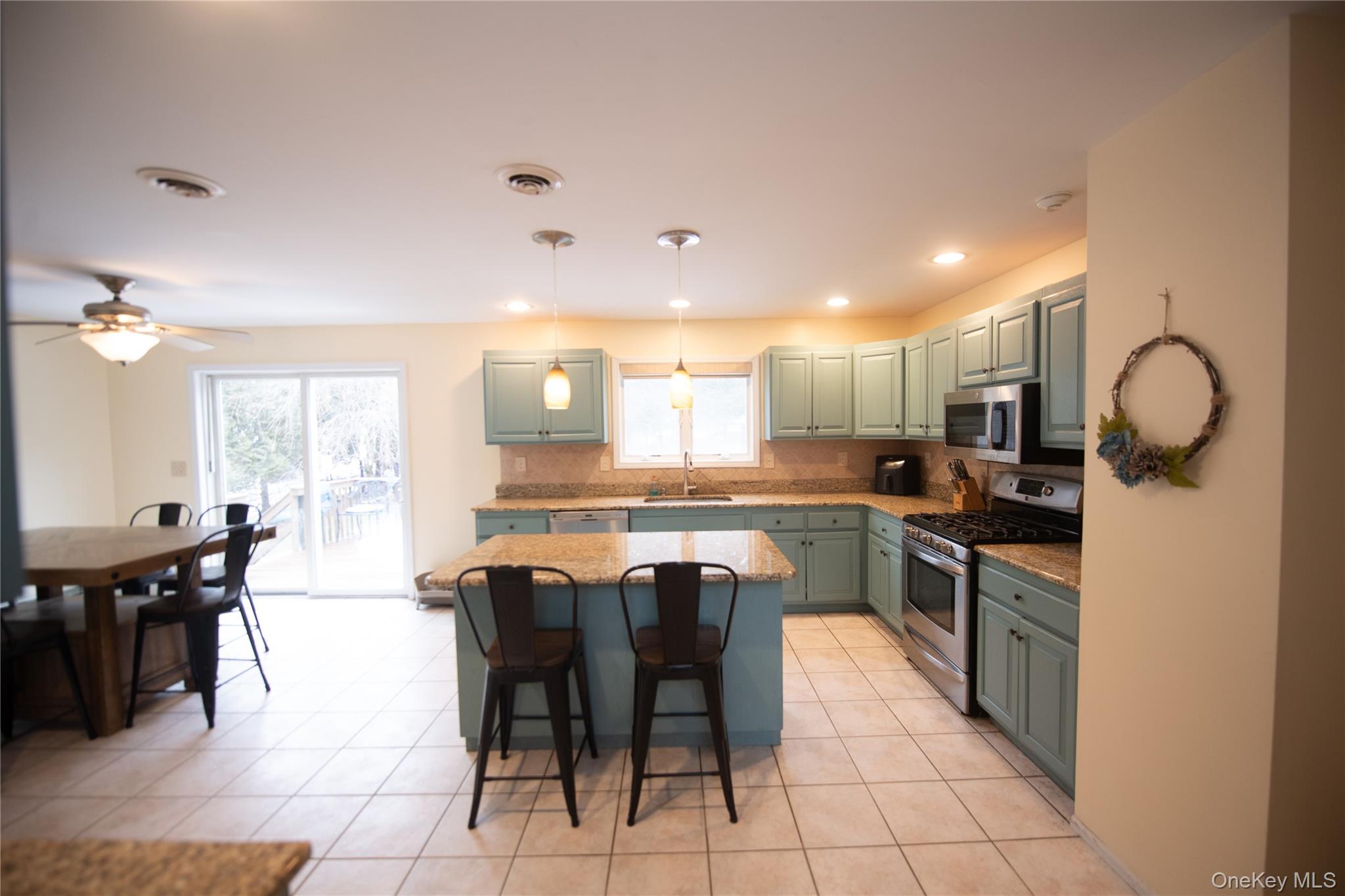 #7 photo, 17 Oakley Boulevard, Garnerville , NY 10923