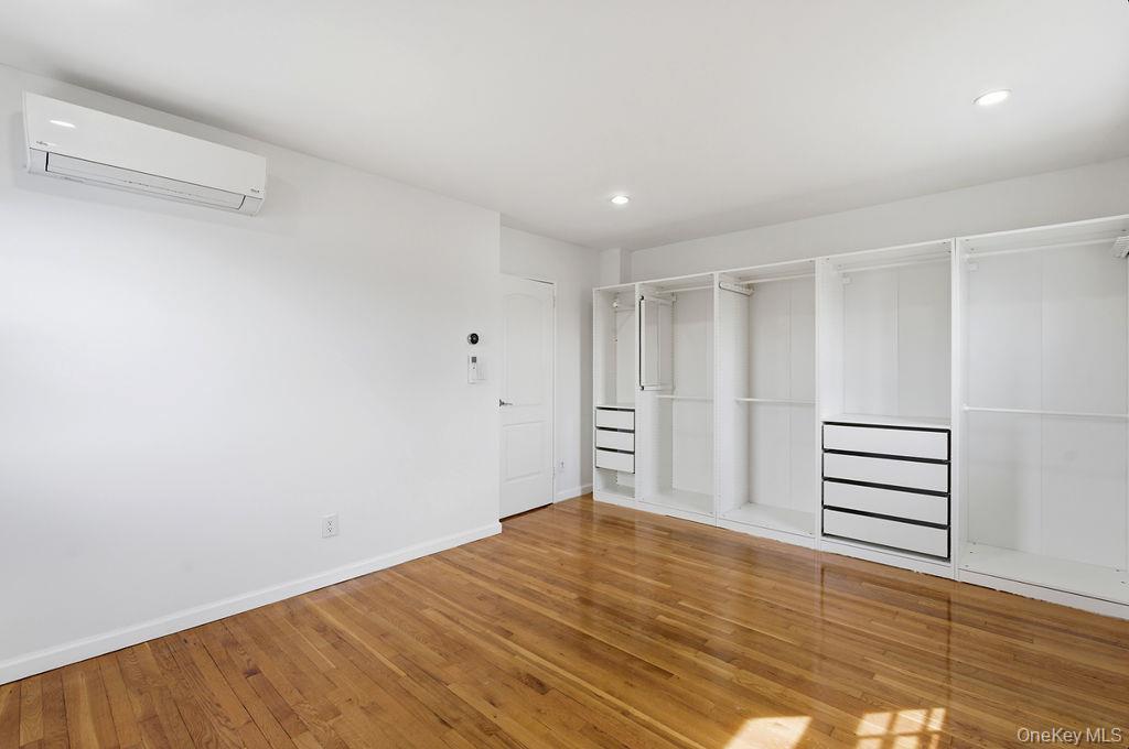 #8 photo, 8928 133rd Avenue, 皇后區 Ozone Park , NY 11417