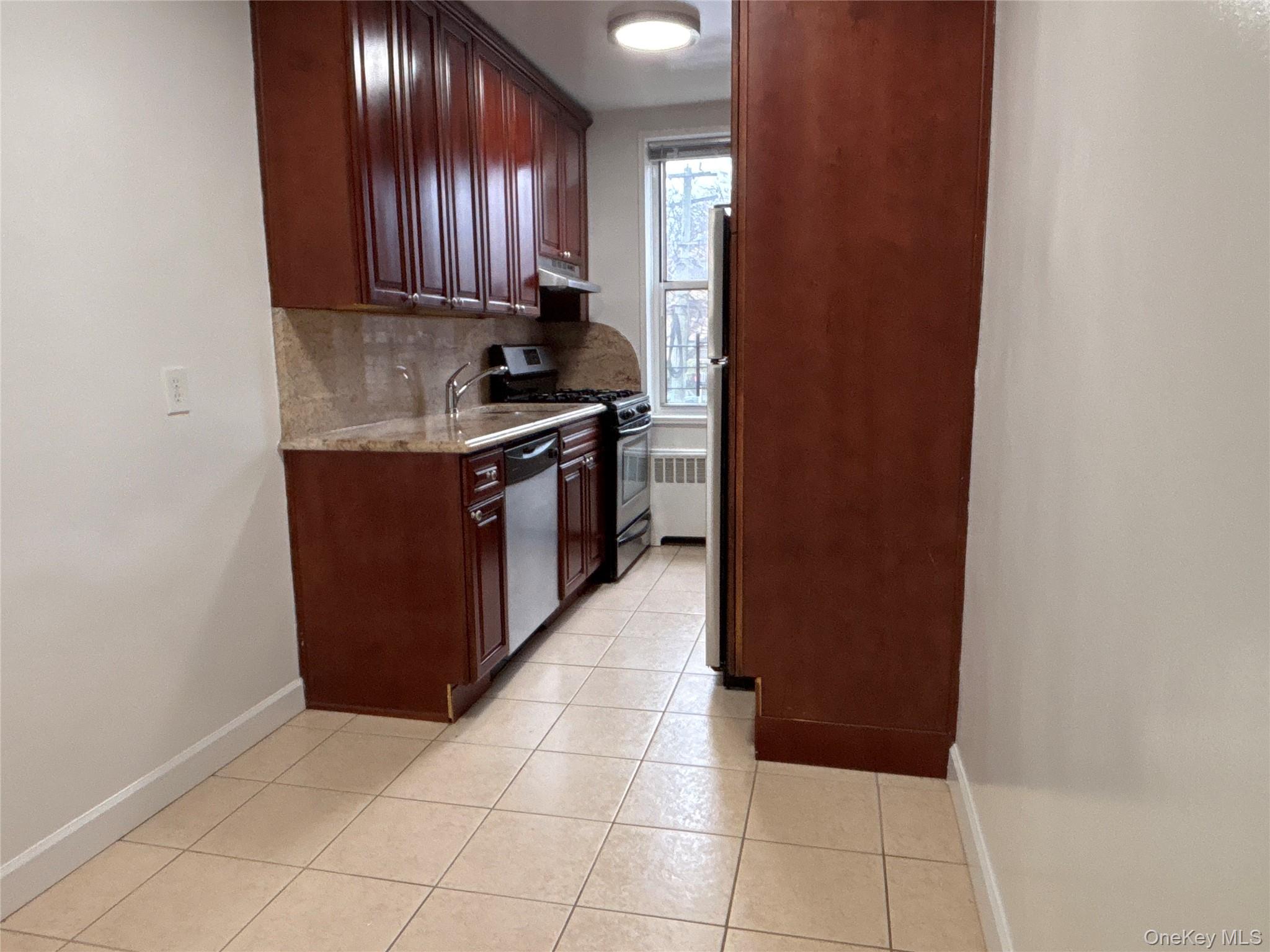 #10 photo, 50 S Middle Neck Road, Нассау ‖ Great Neck , NY 11021