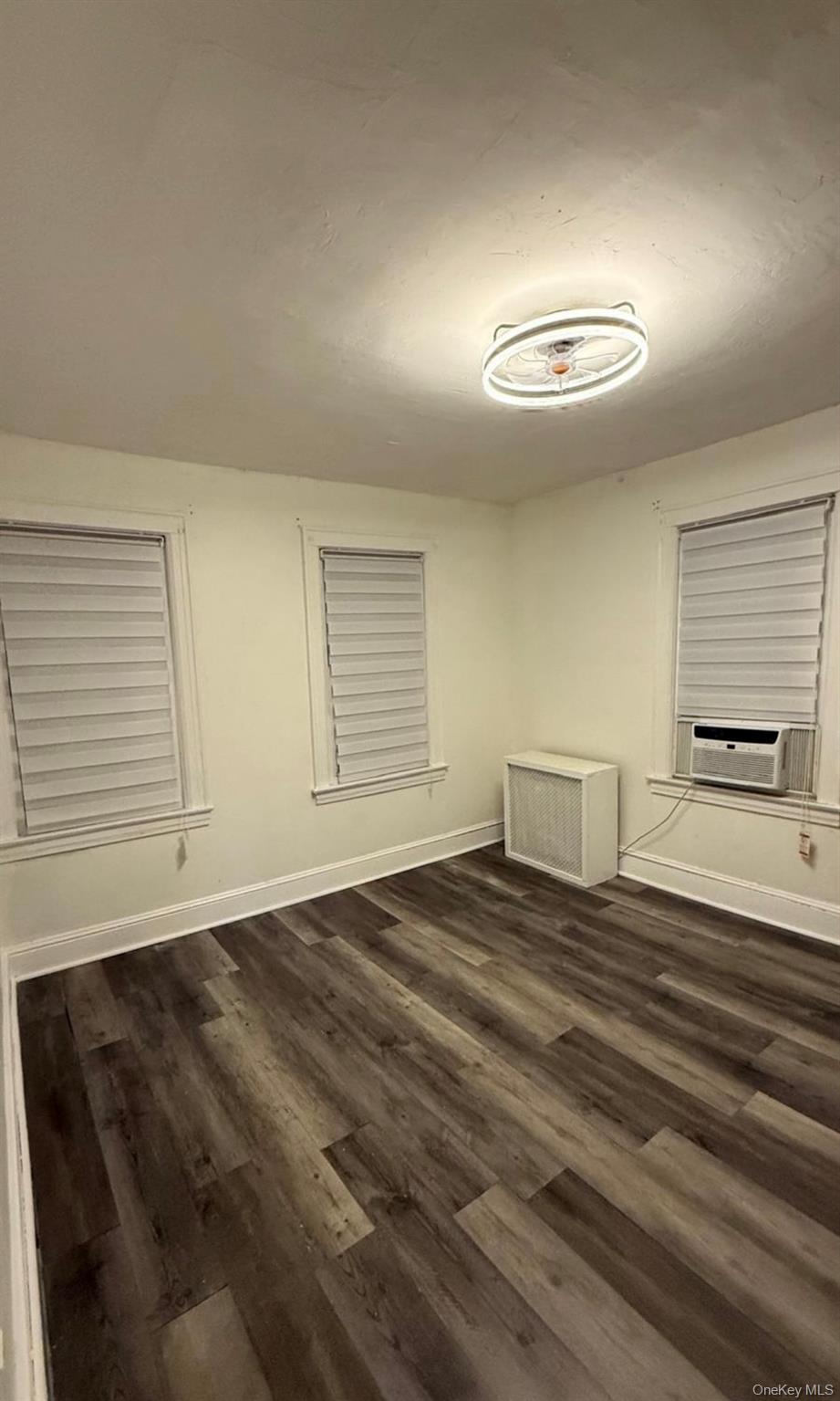 #1 photo, 10973 203rd Street, 皇后區 Jamaica , NY 11412