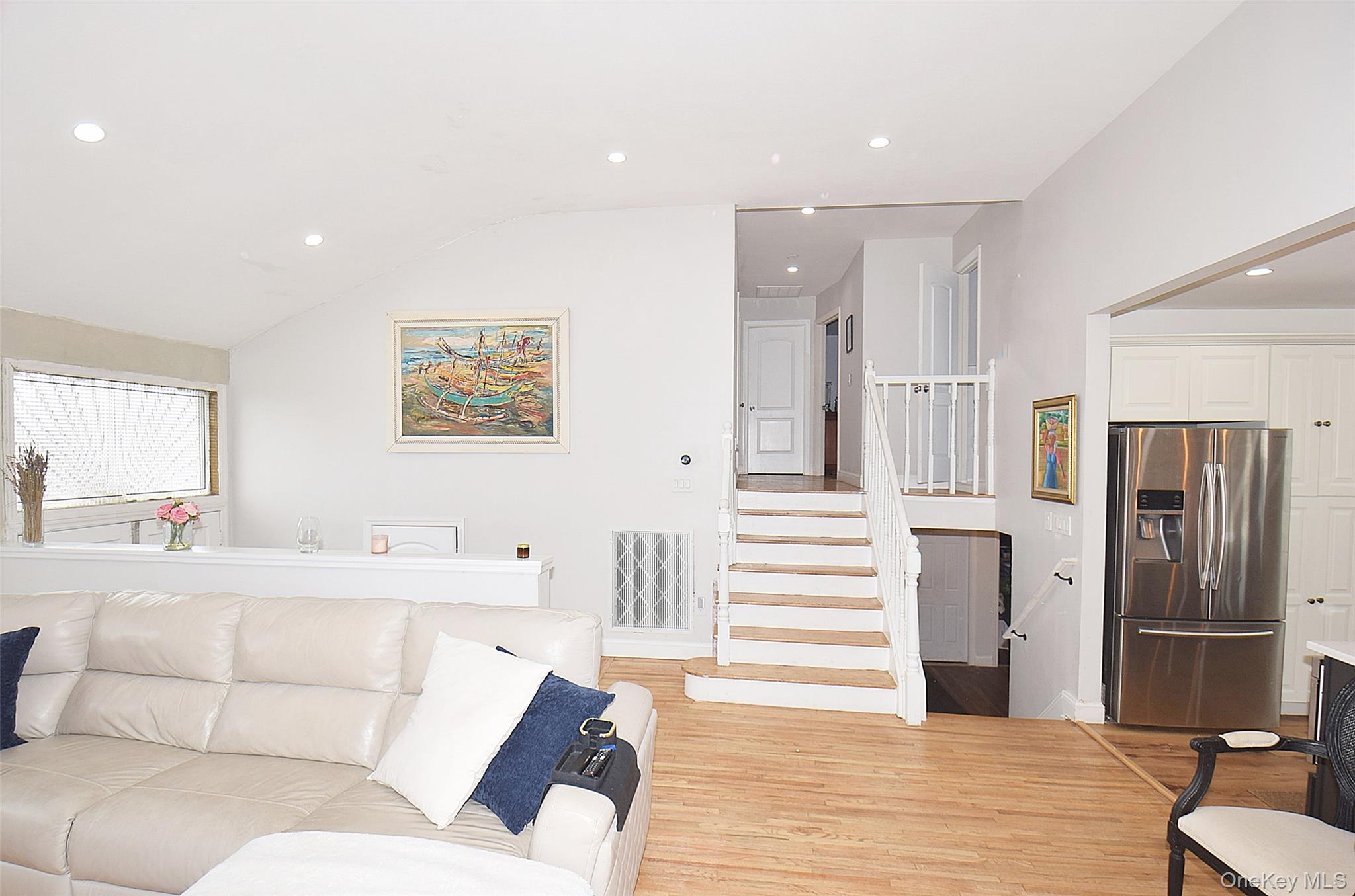 #13 photo, 3029 Ann Street, Baldwin , NY 11510