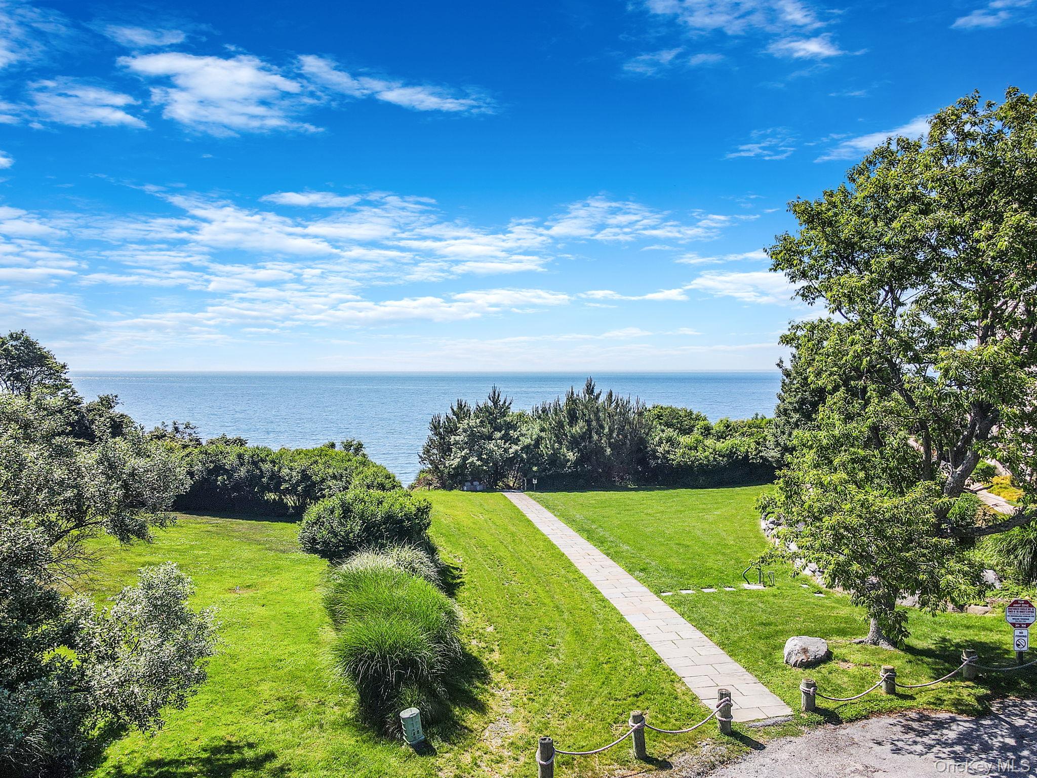 #19 photo, 345 The Strand, מחוז סאפוק East Marion , NY 11939