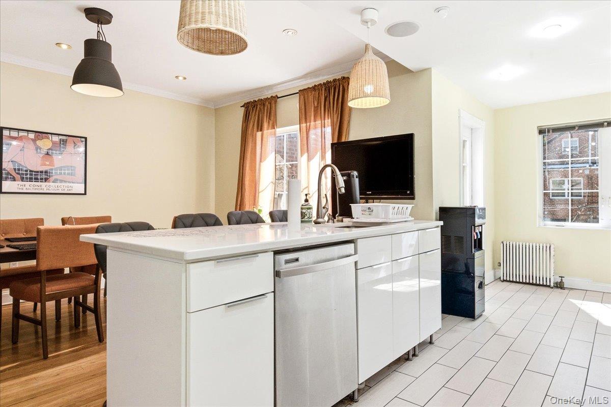 #9 photo, 67-68 Groton Street, Forest Hills , NY 11375