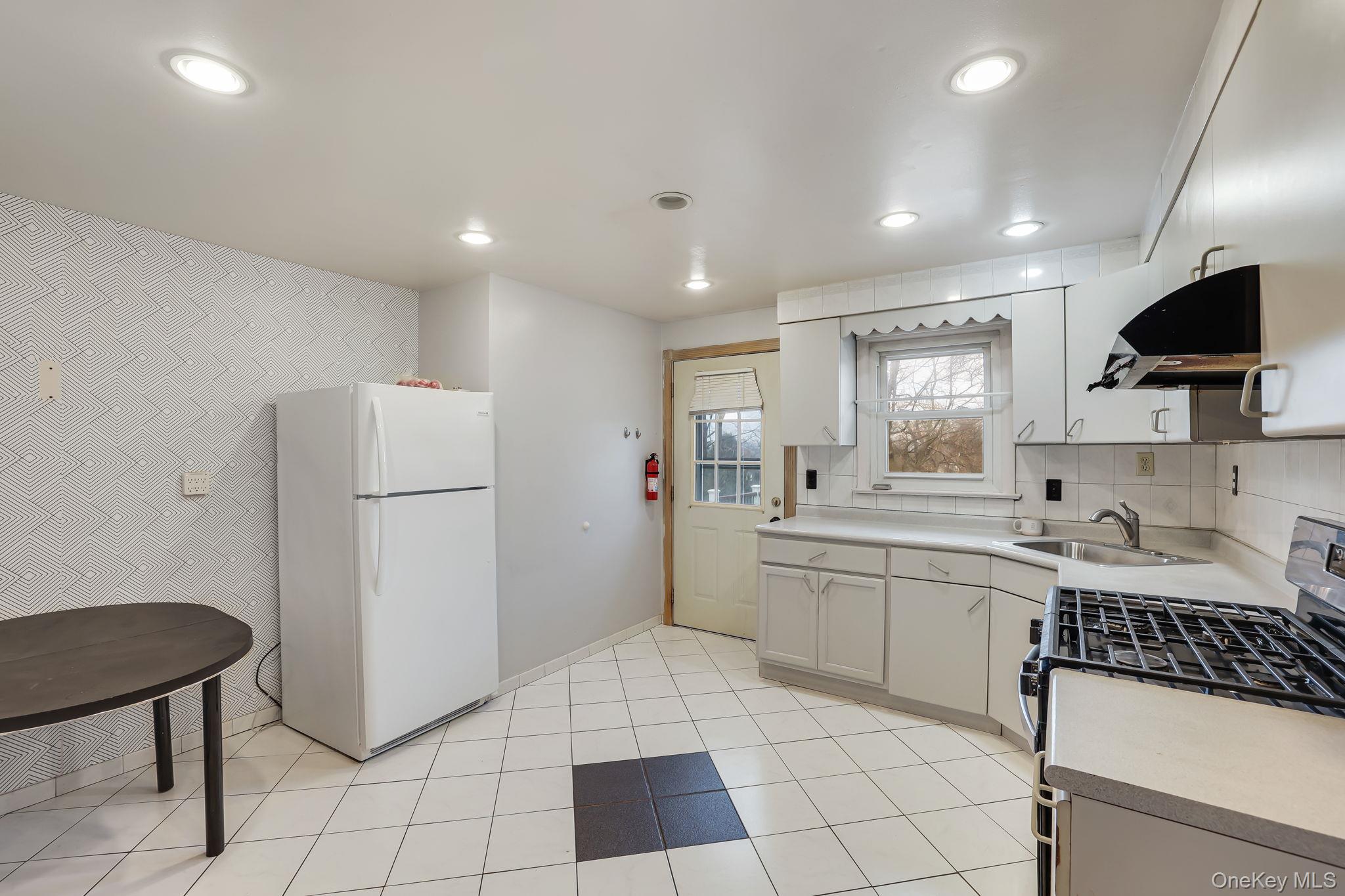 #10 photo, 2 Gillis Avenue, Nyack , NY 10960