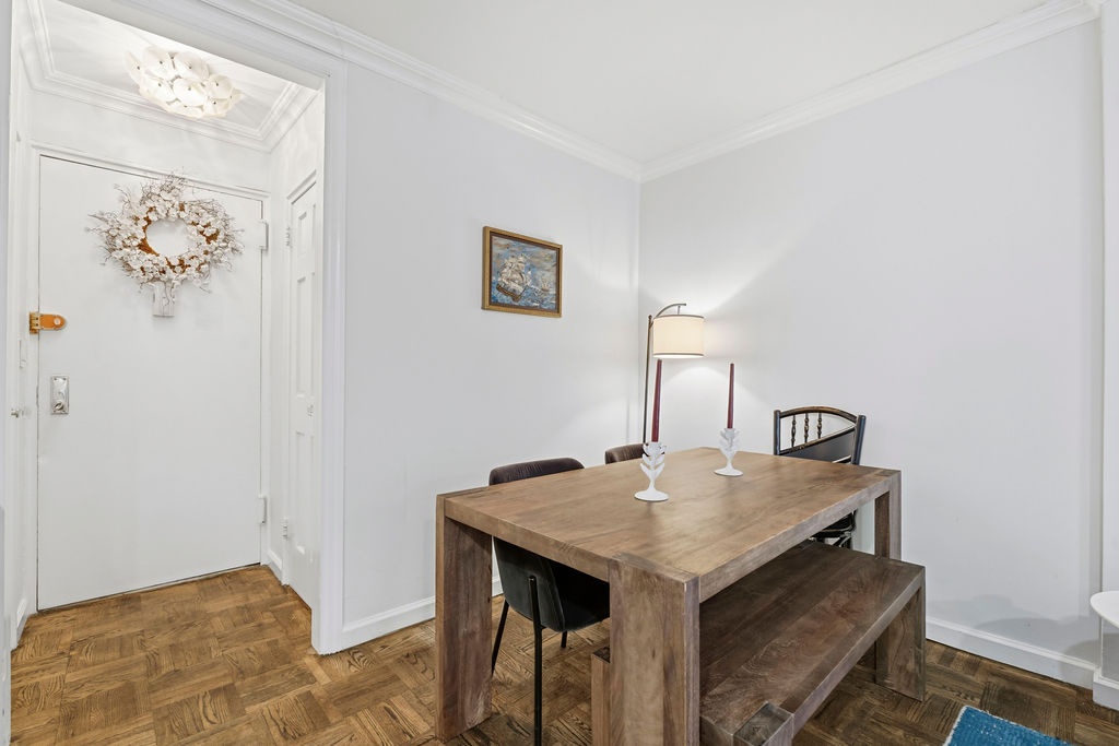 #11 photo, 315 E 72nd Street, 맨해튼 Upper East Side , NY 10021