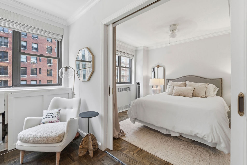 #7 photo, 315 E 72nd Street, 맨해튼 Upper East Side , NY 10021